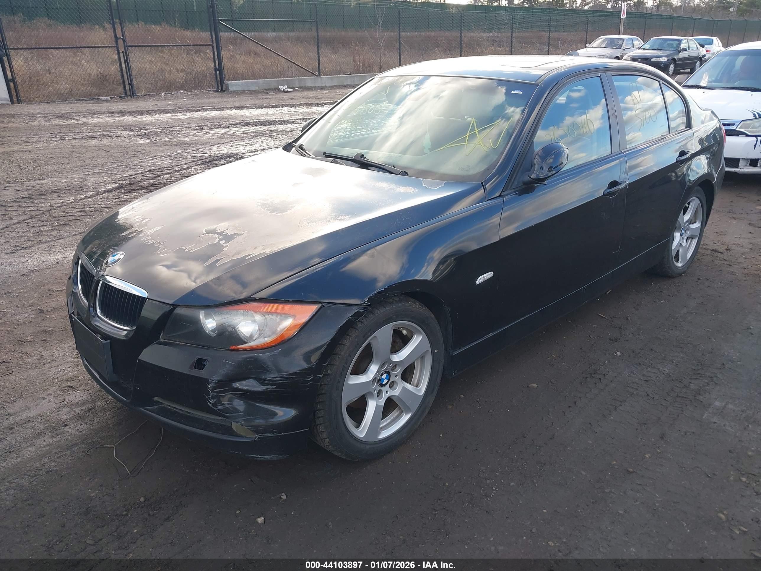 BMW 328XI image 2