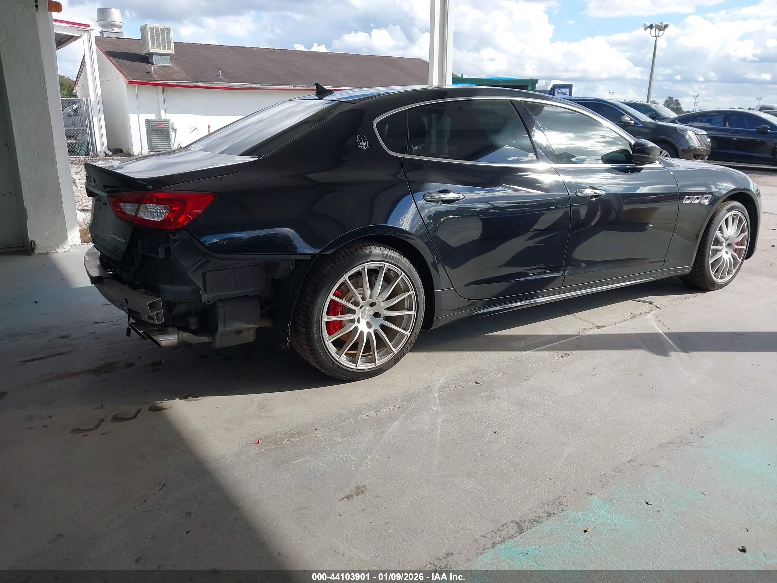 MASERATI QUATTROPORTE image 4