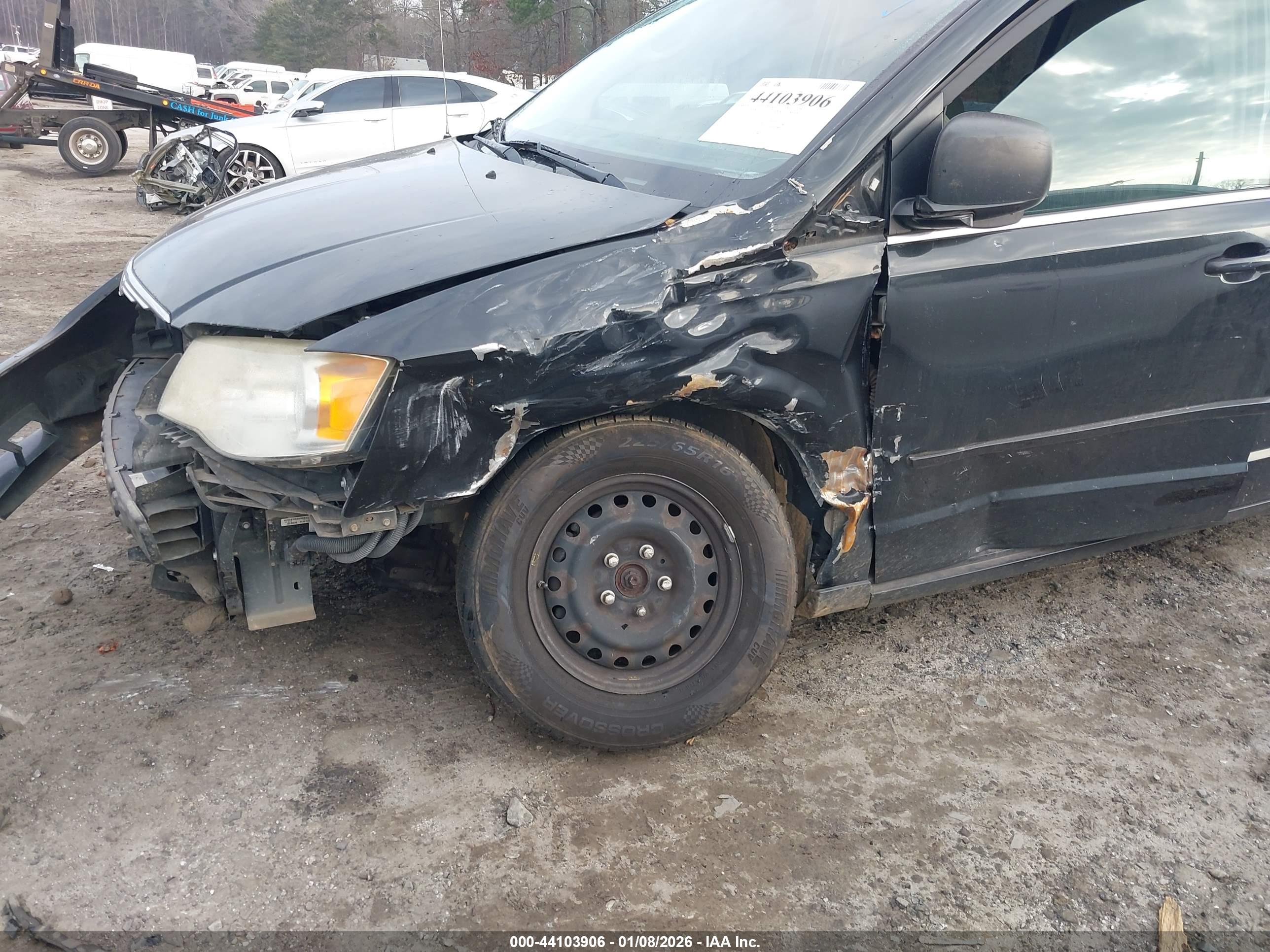 CHRYSLER TOWN image 6