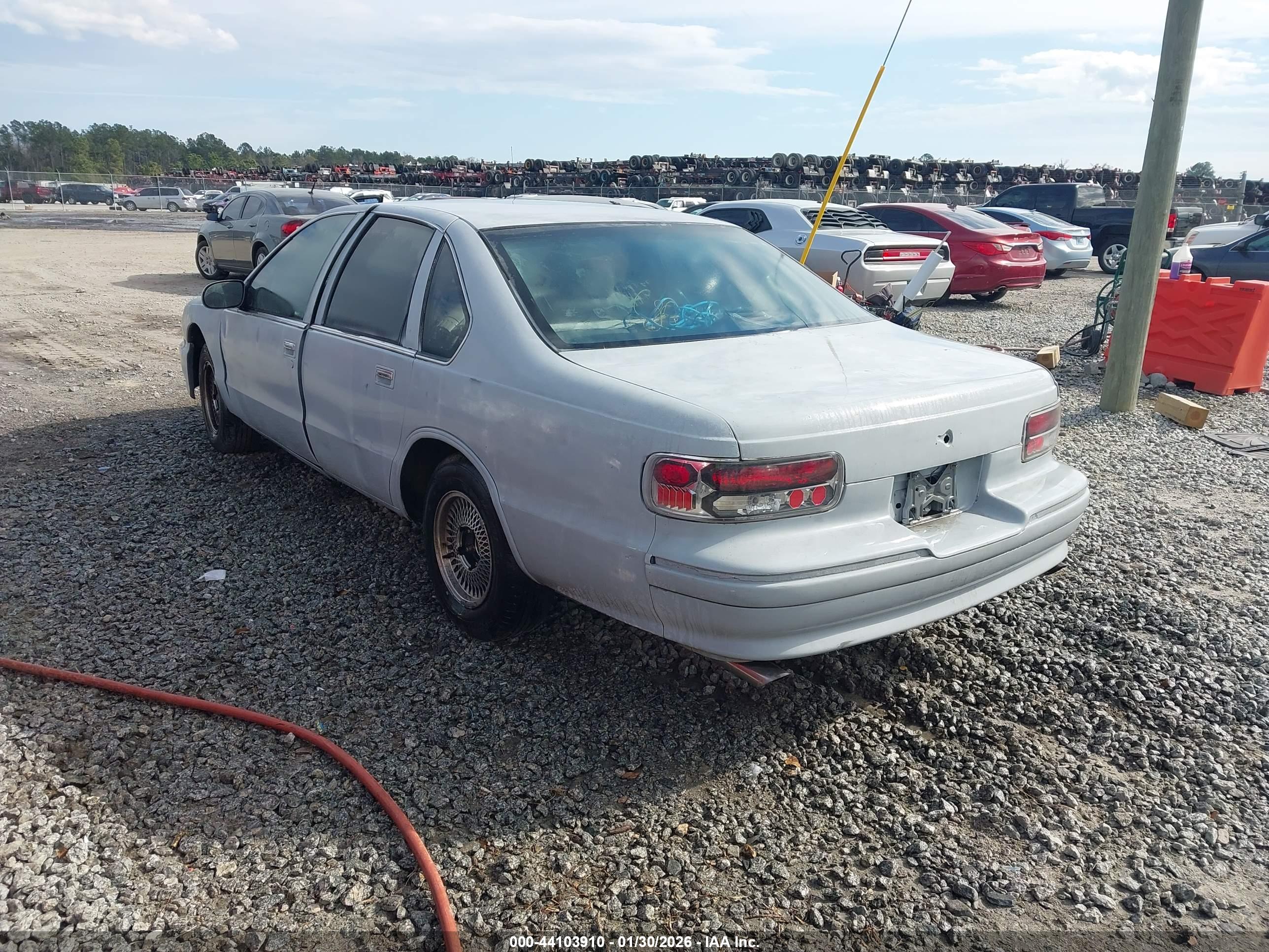 CHEVROLET CAPRICE image 3