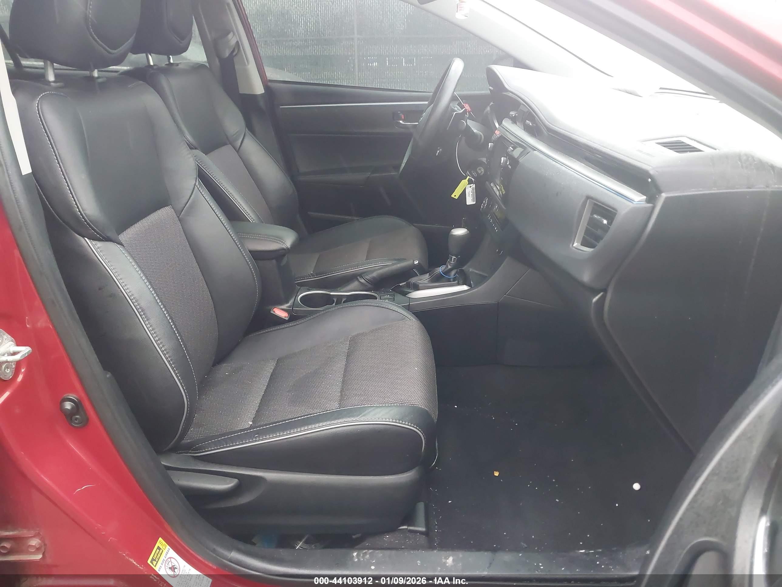 TOYOTA COROLLA image 5