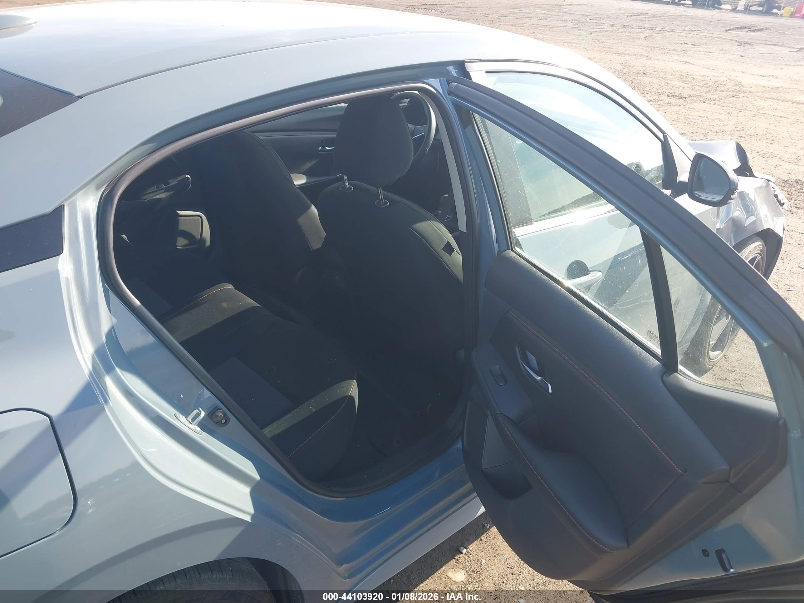 NISSAN SENTRA image 8