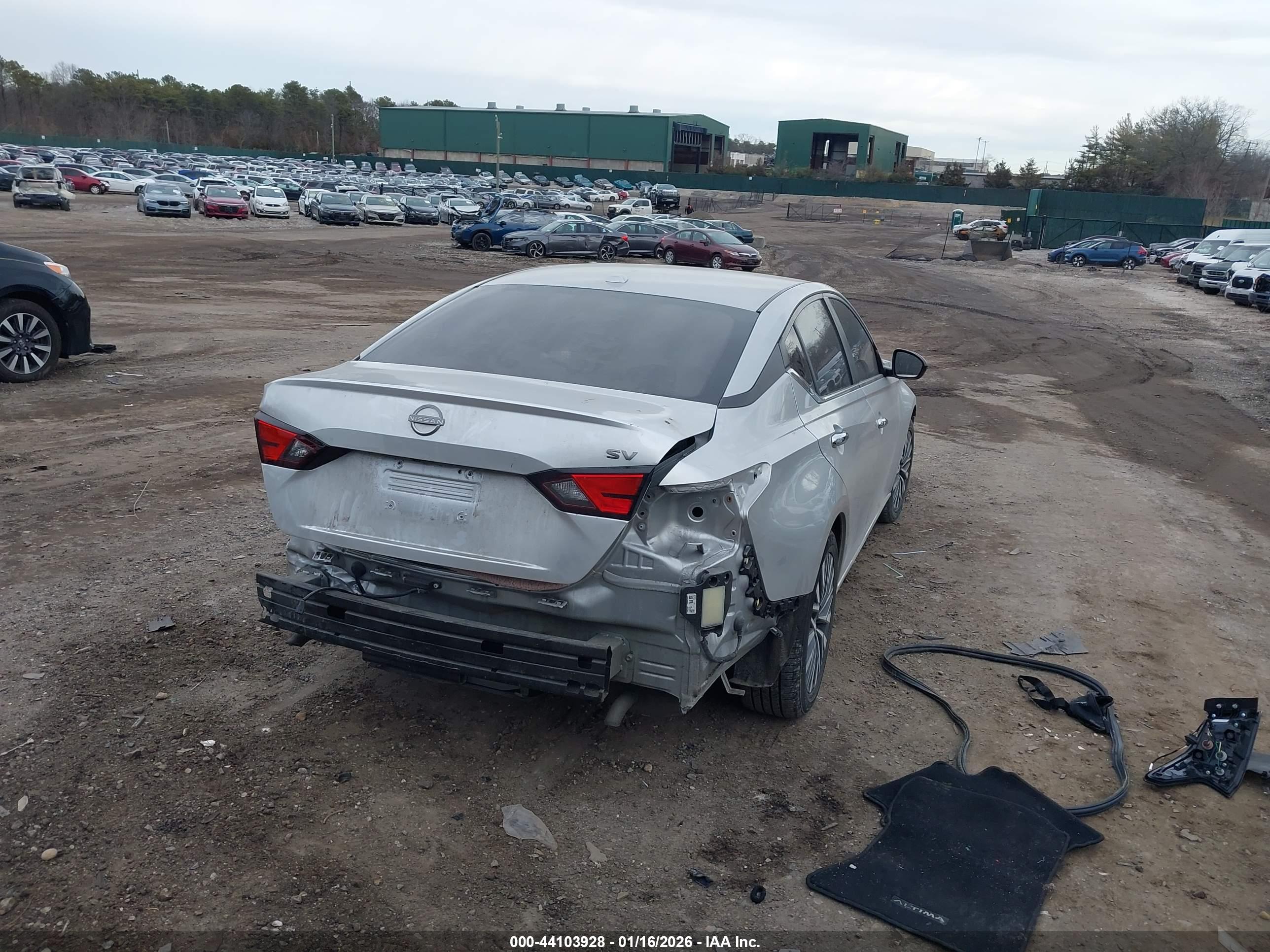 NISSAN ALTIMA image 4