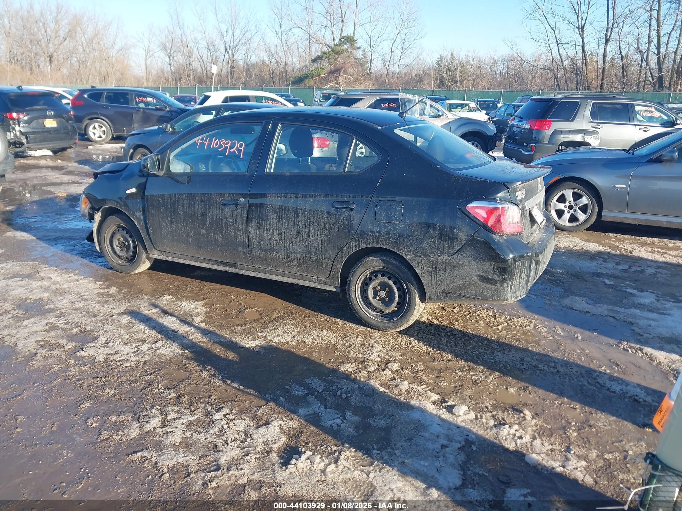MITSUBISHI MIRAGE image 3