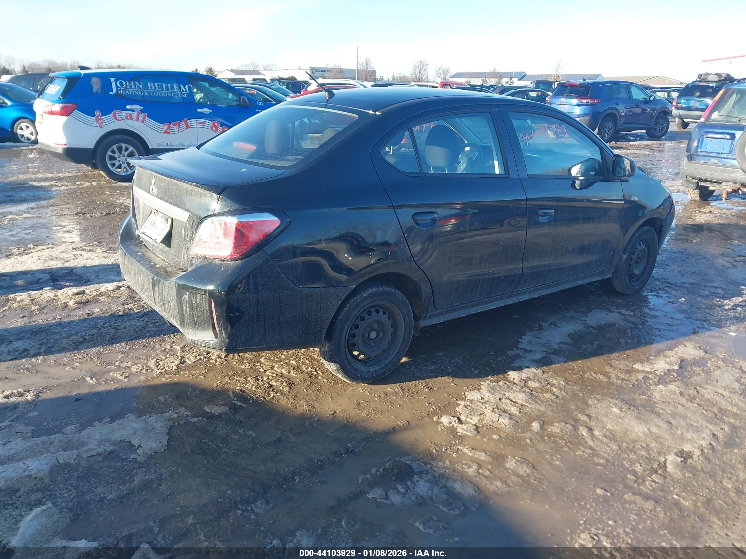 MITSUBISHI MIRAGE image 4