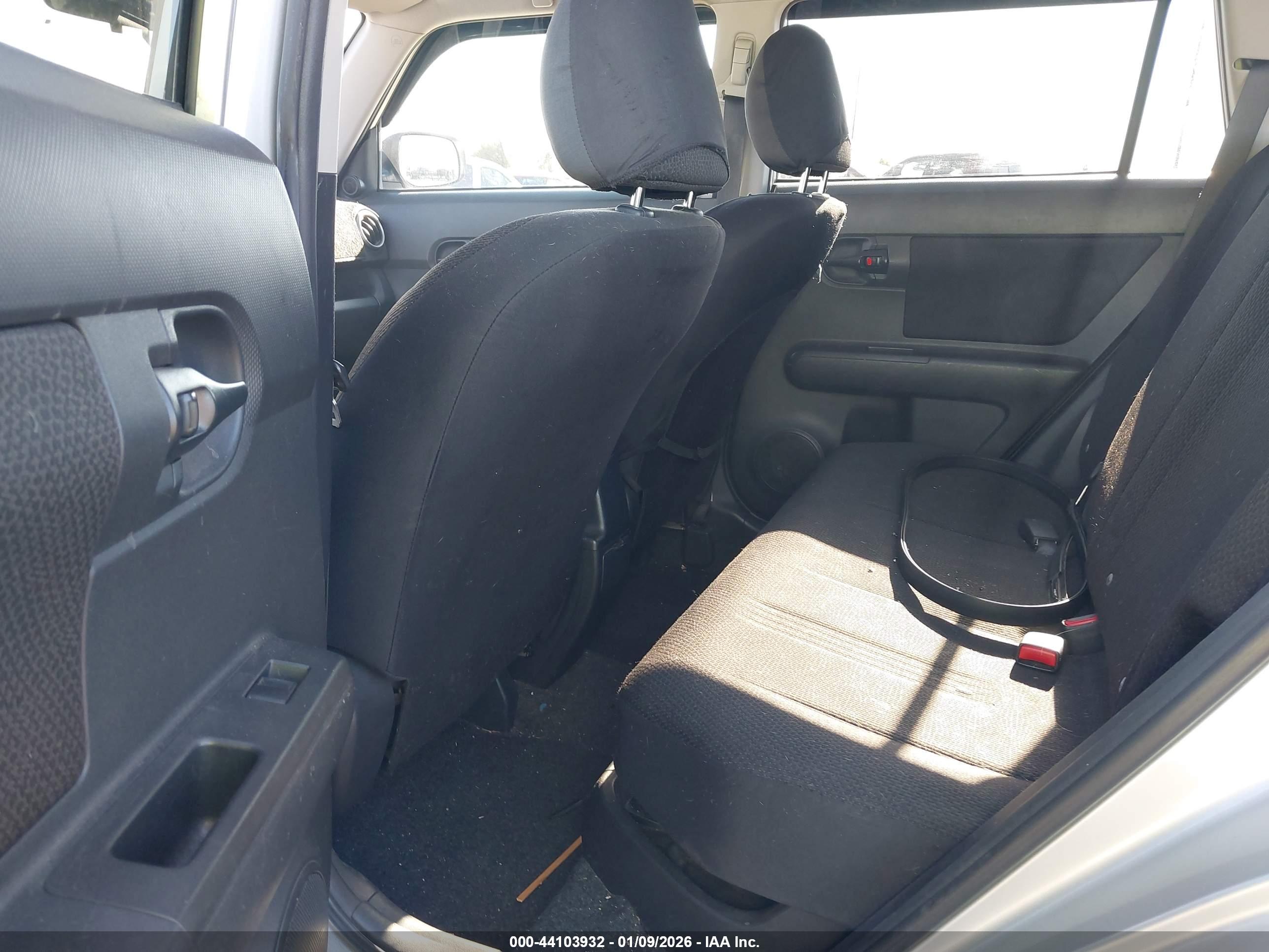 SCION XB image 8