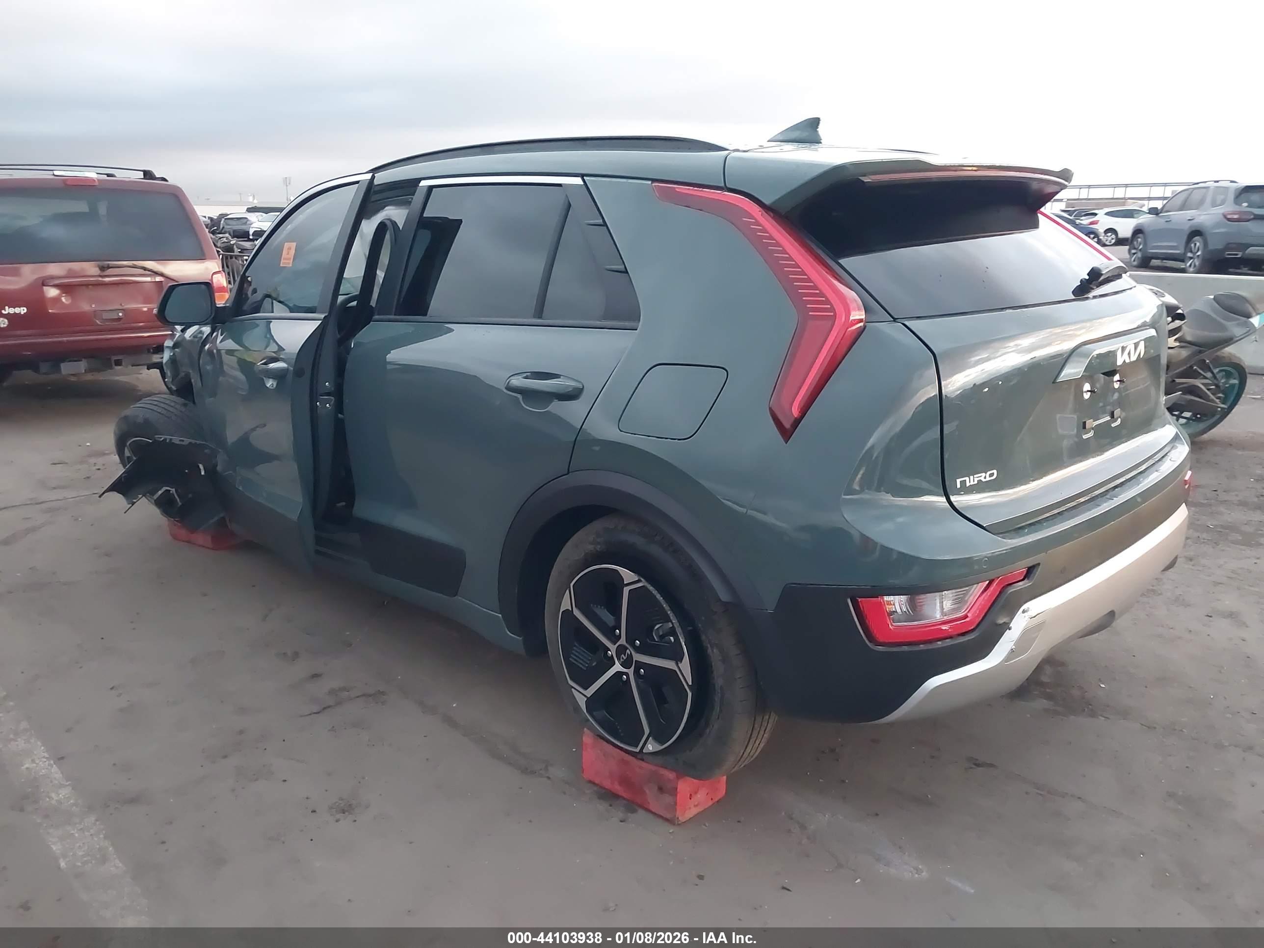 KIA NIRO image 3