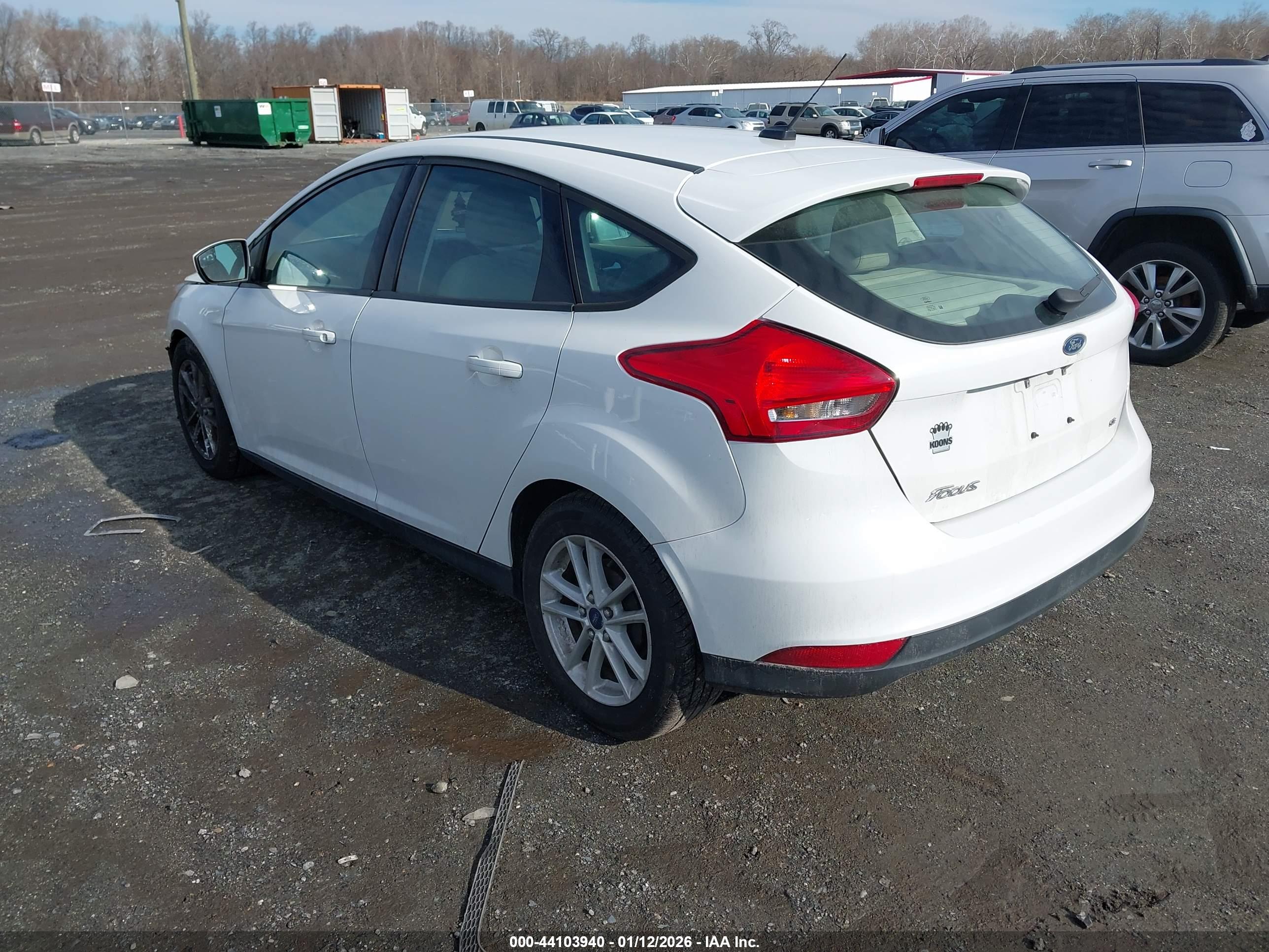 FORD FOCUS image 3