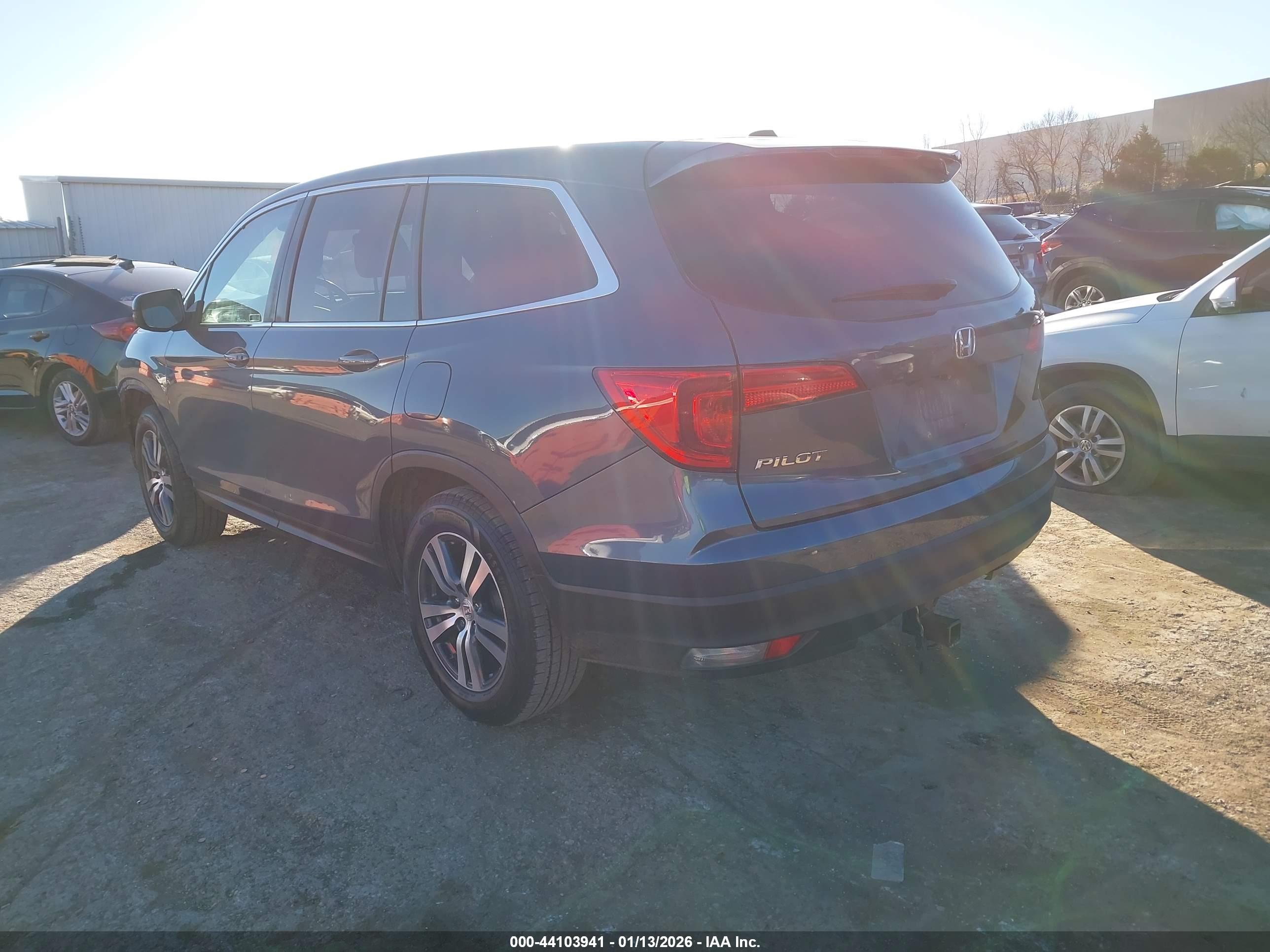 HONDA PILOT image 3