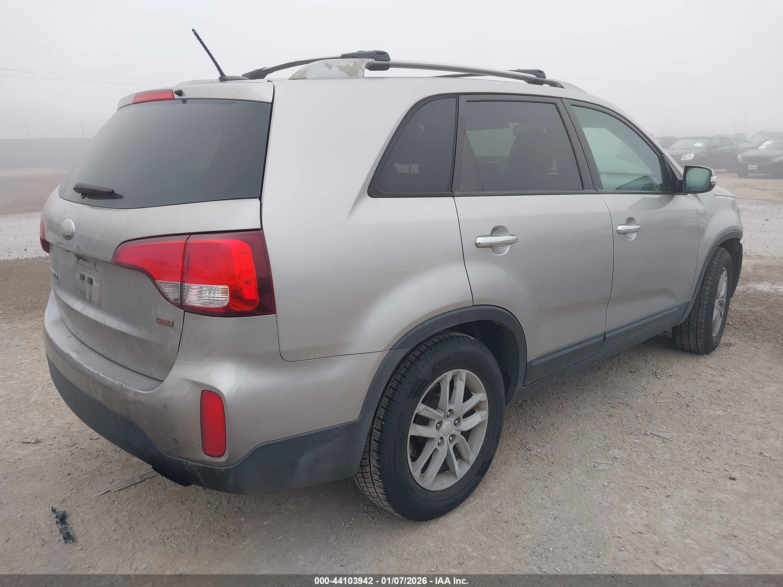 KIA SORENTO image 4