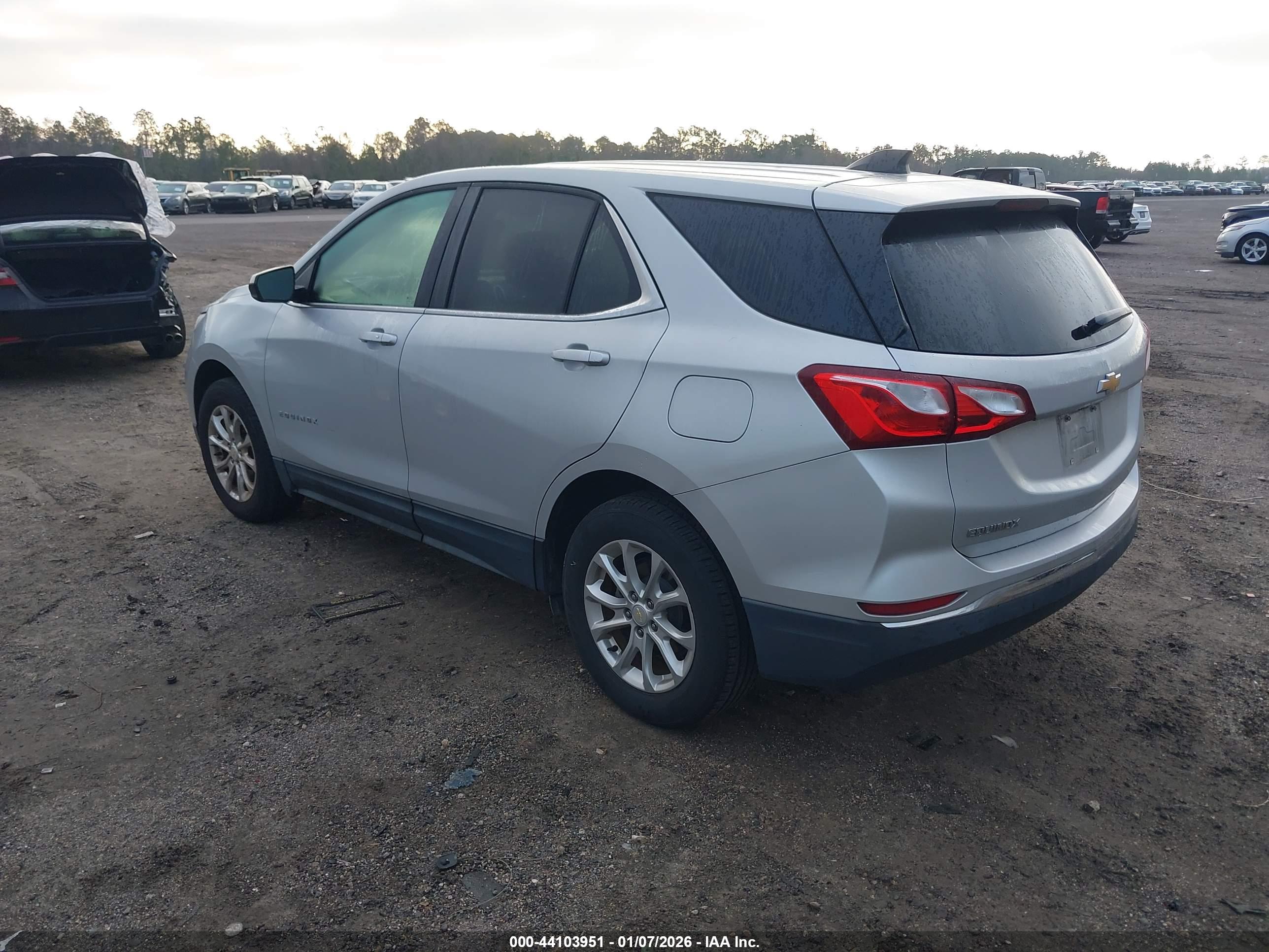 CHEVROLET EQUINOX image 3