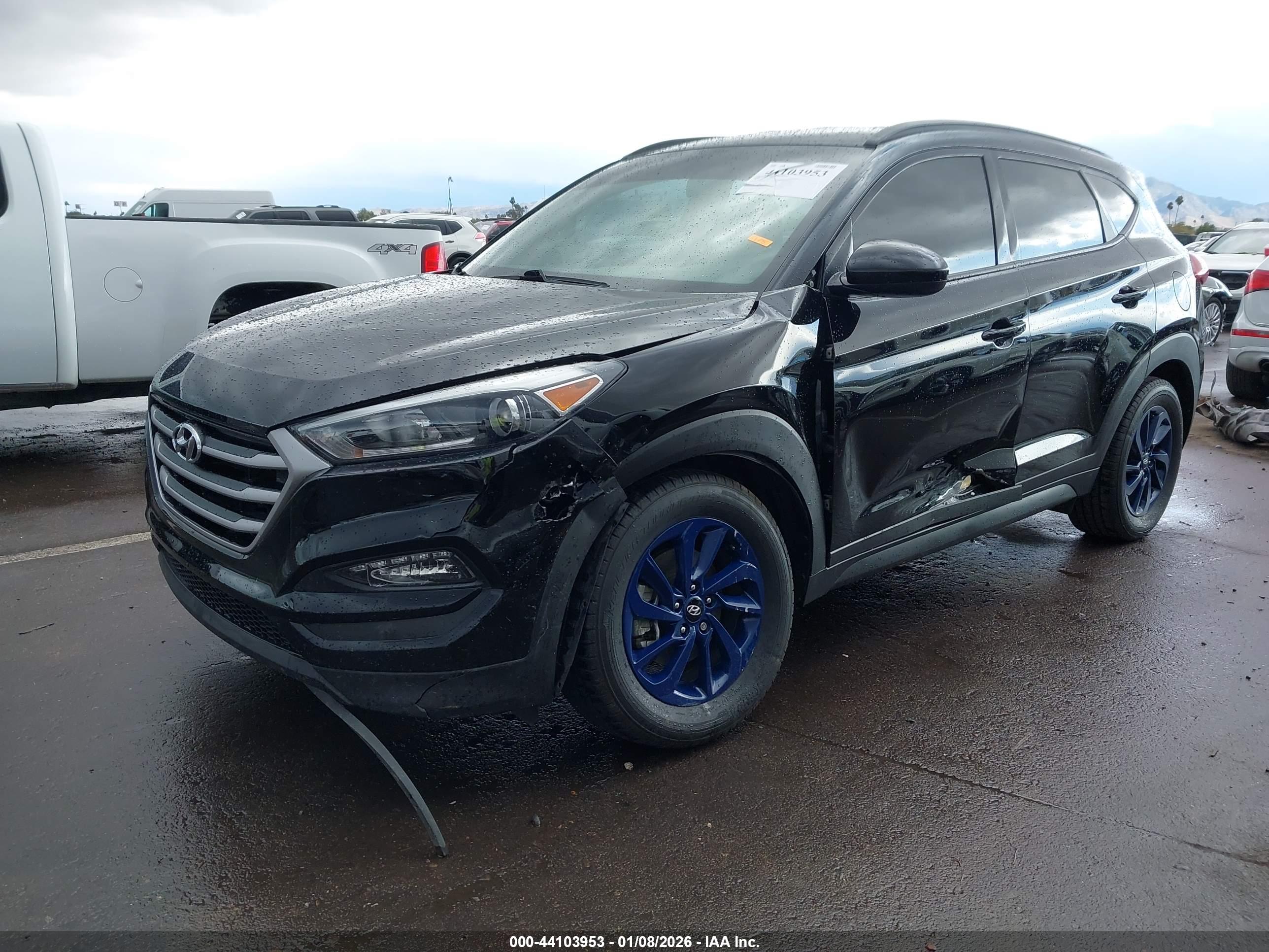 HYUNDAI TUCSON image 2