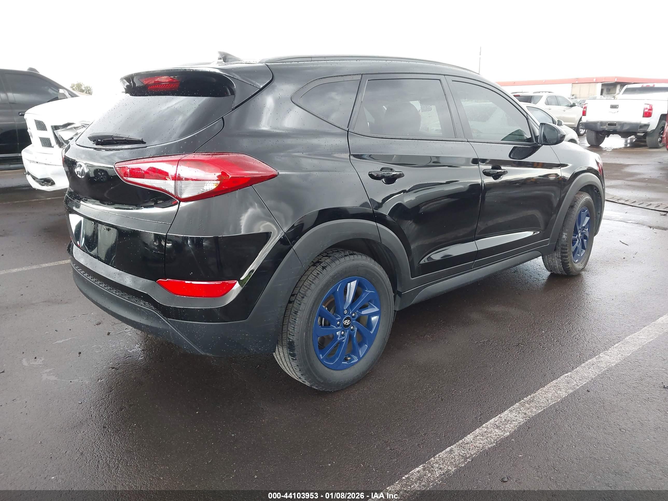 HYUNDAI TUCSON image 4