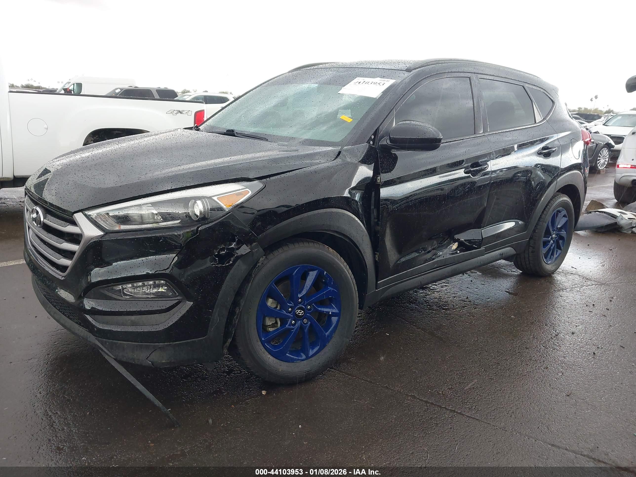 HYUNDAI TUCSON image 6