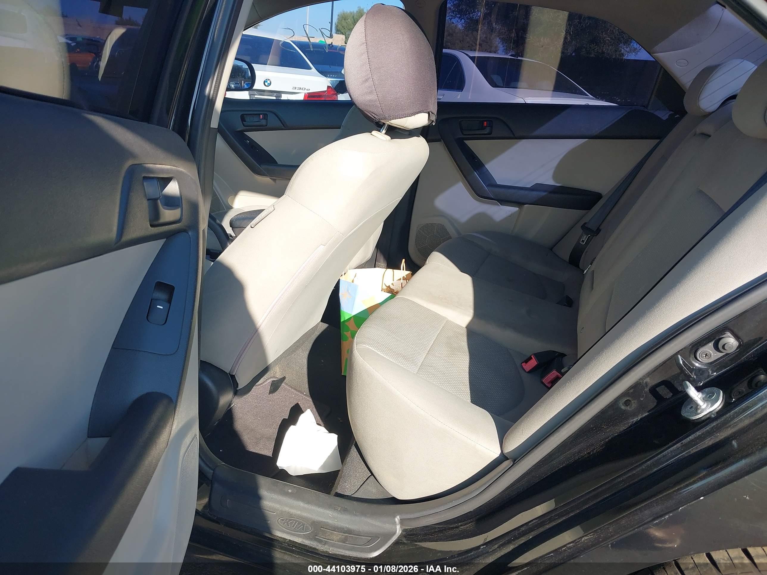 KIA FORTE image 8