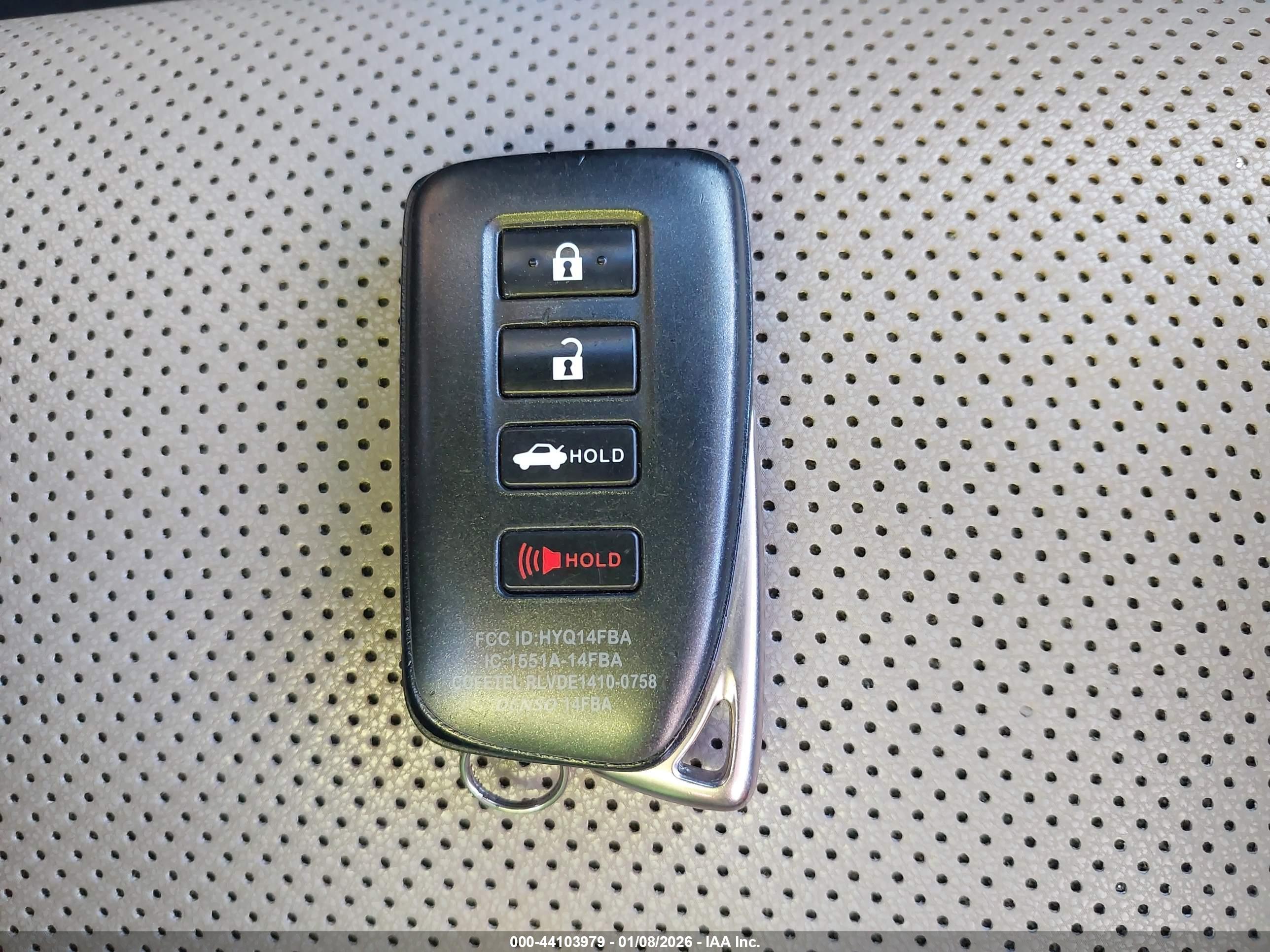 LEXUS ES image 11