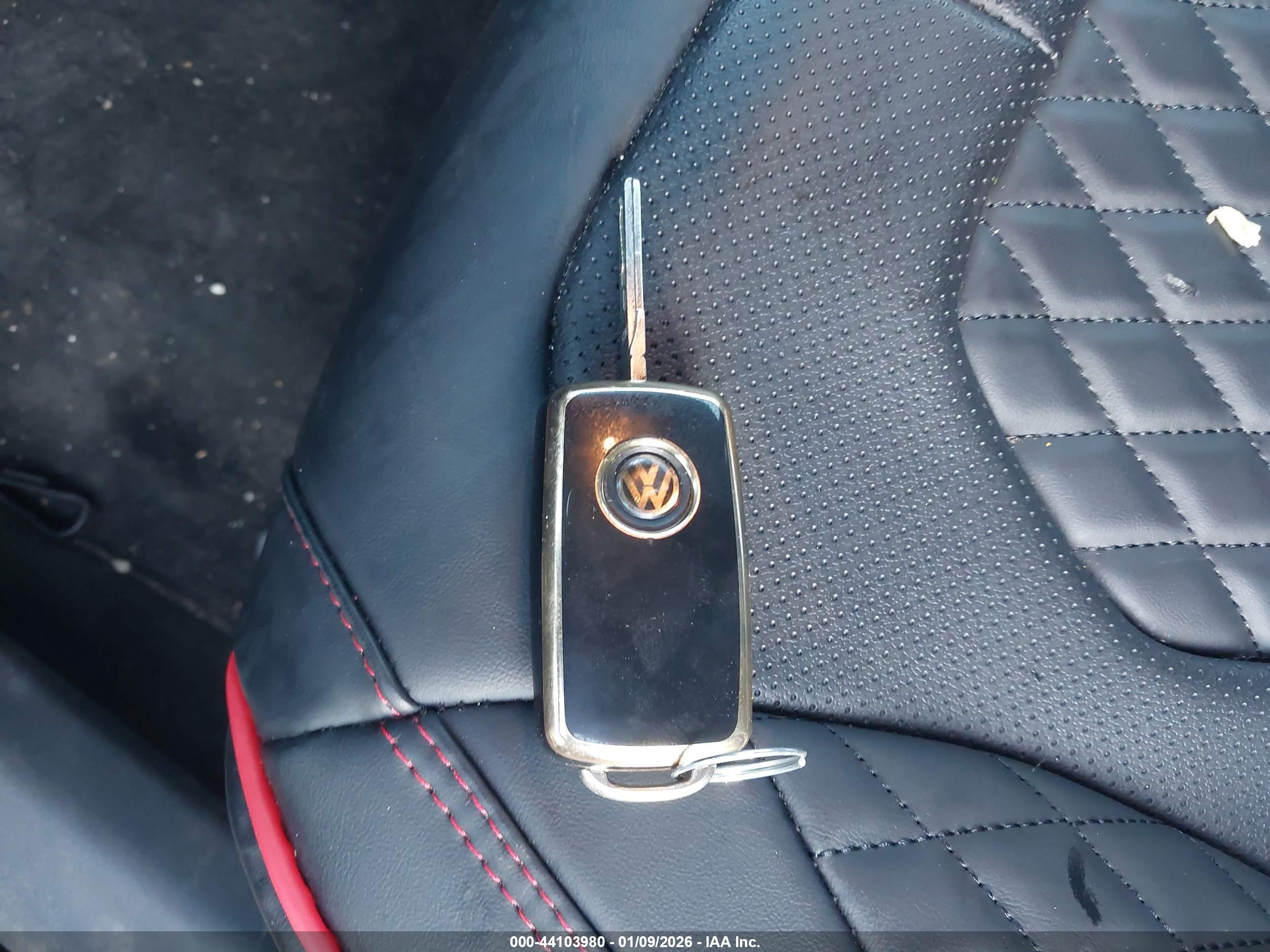 VOLKSWAGEN PASSAT image 11