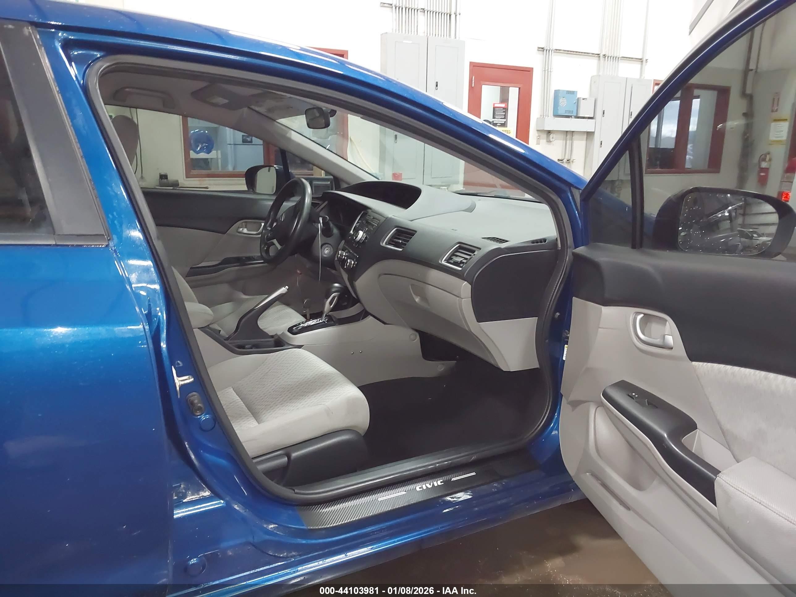 HONDA CIVIC image 5