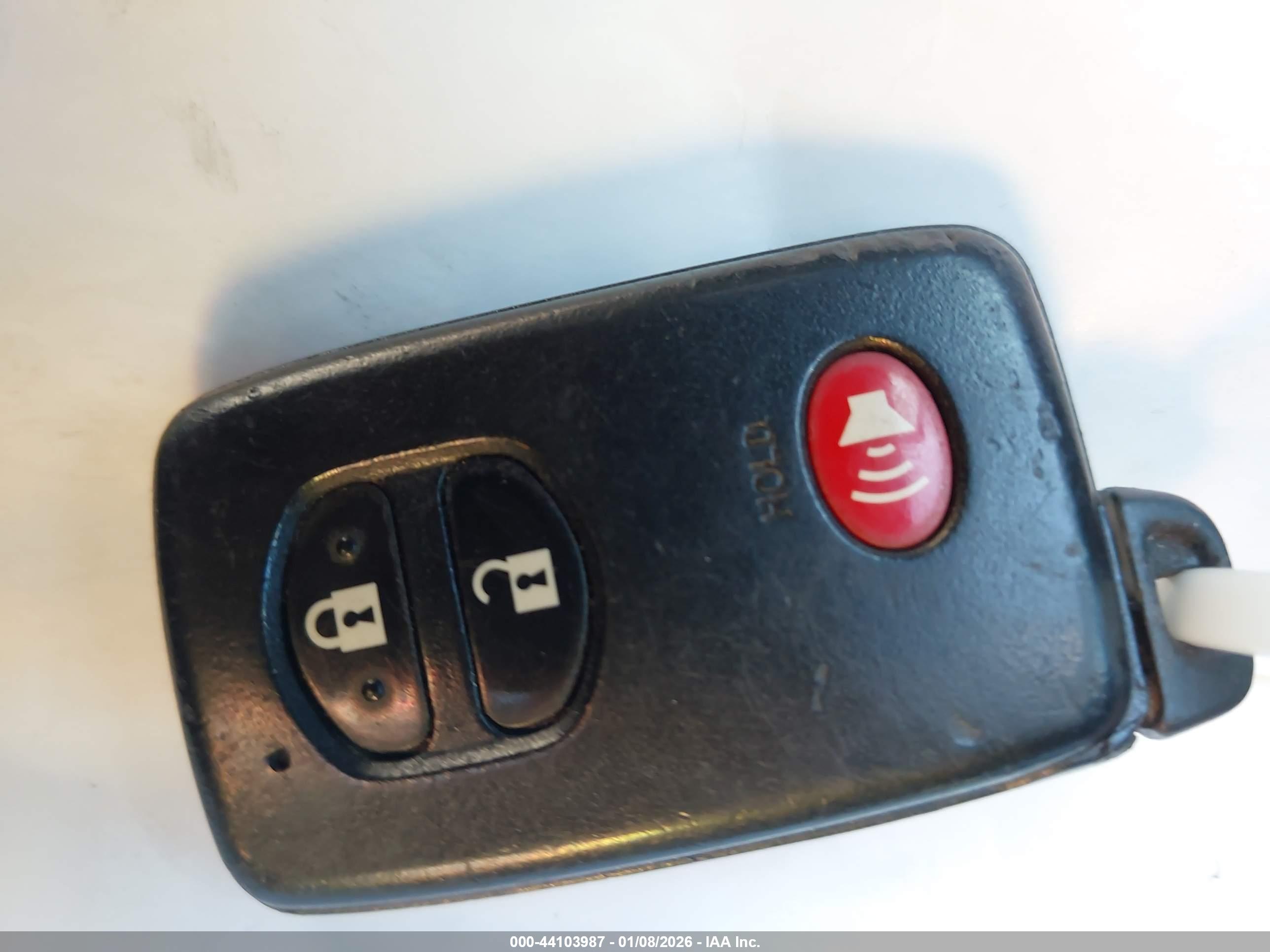 TOYOTA PRIUS image 11