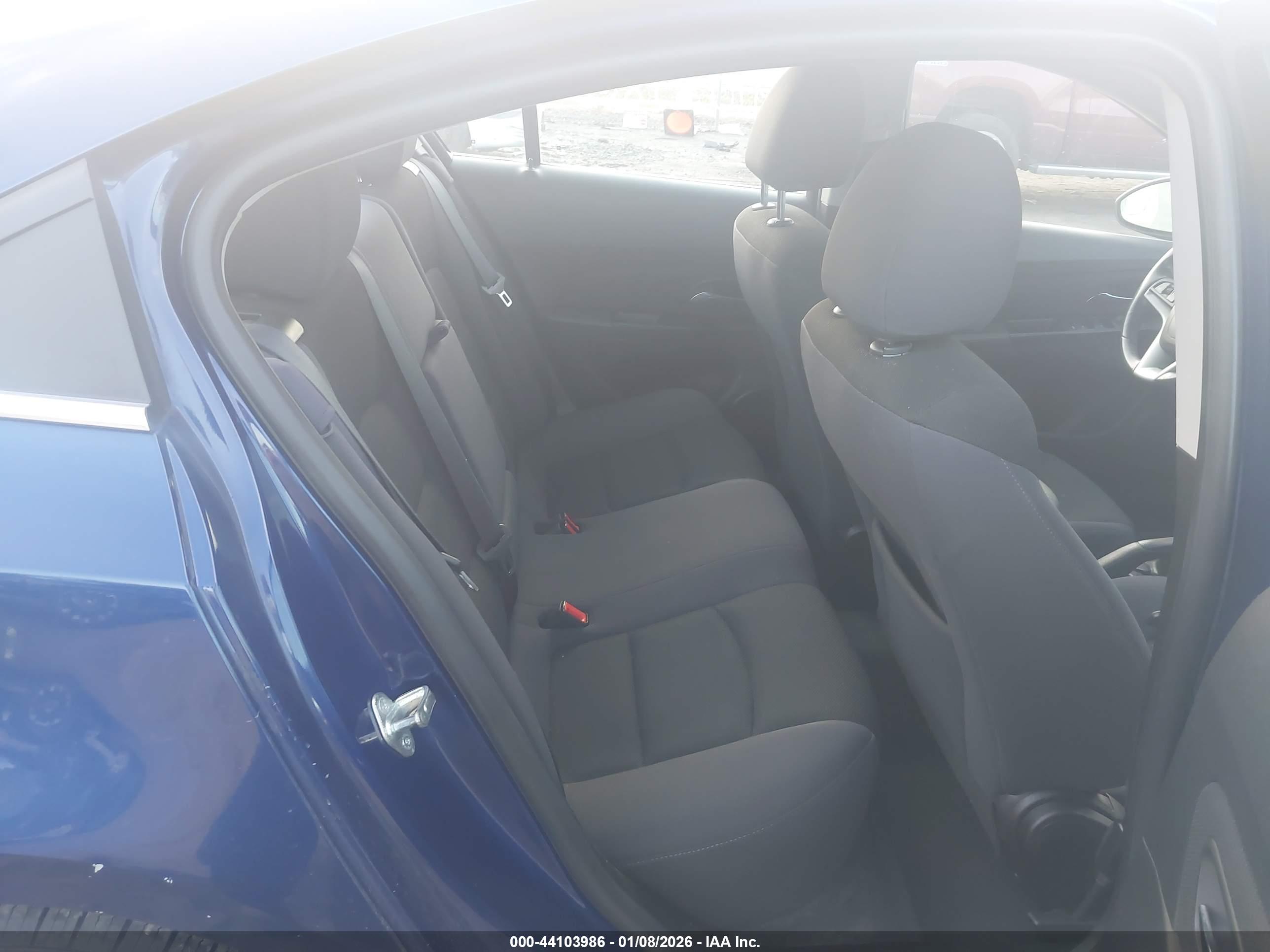 CHEVROLET CRUZE image 8