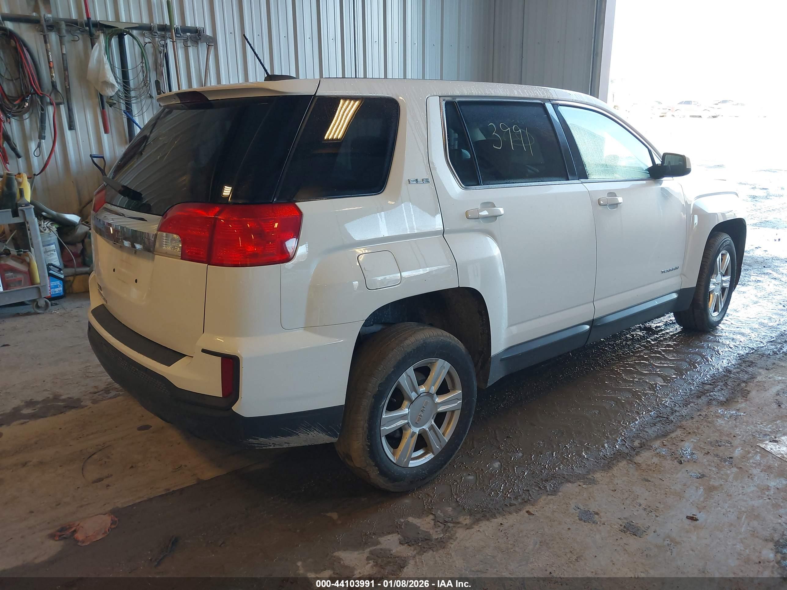 GMC TERRAIN image 4
