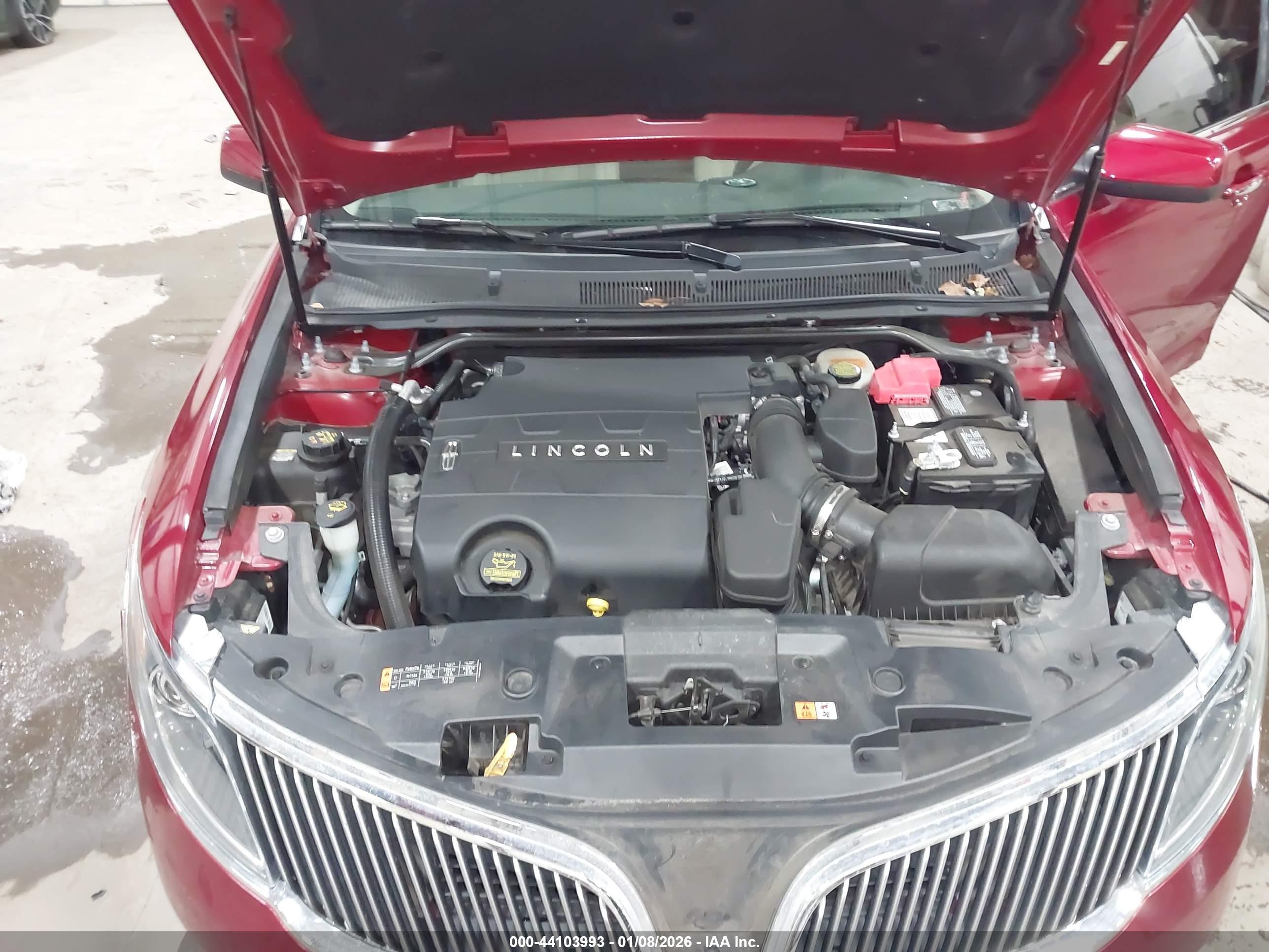 LINCOLN MKS image 10