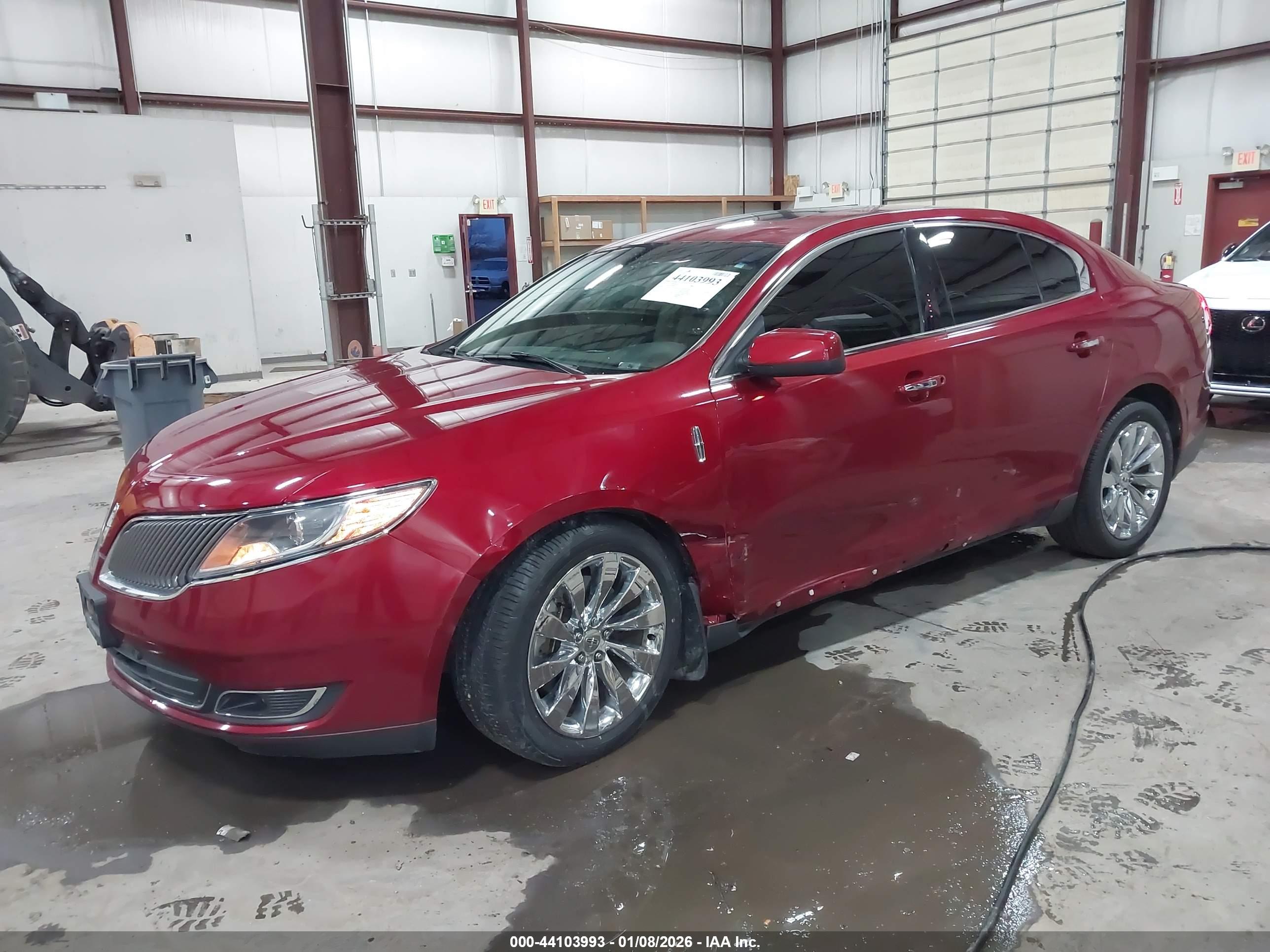 LINCOLN MKS image 2