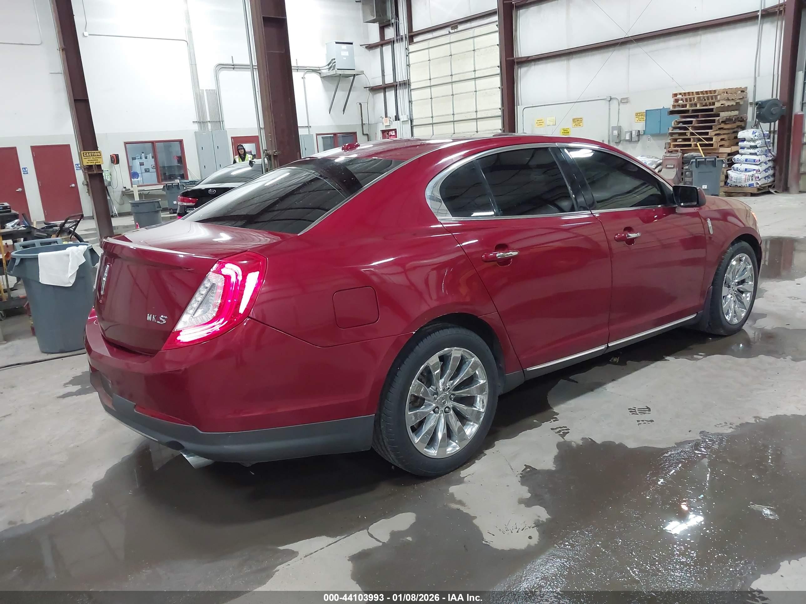 LINCOLN MKS image 4
