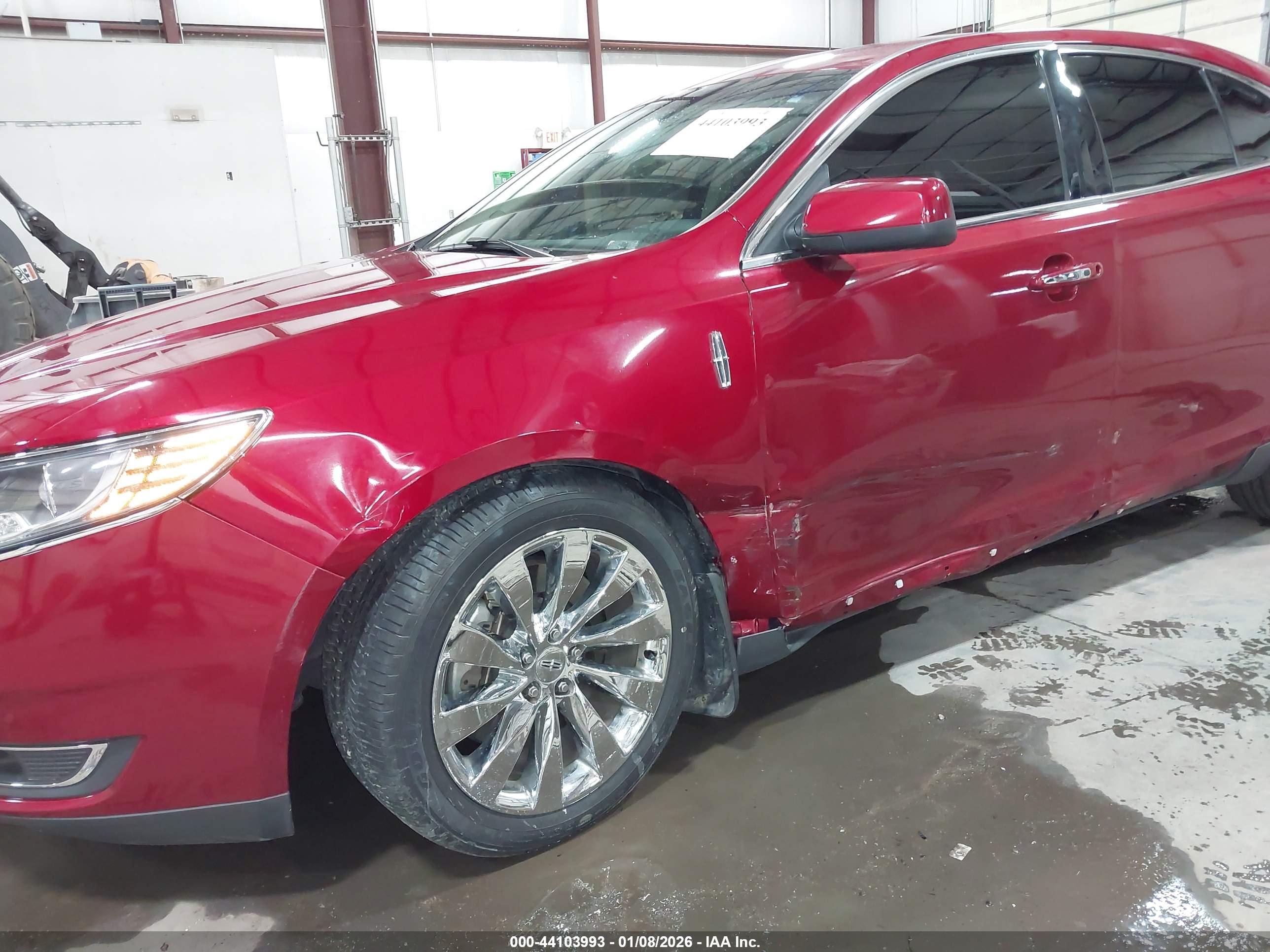 LINCOLN MKS image 6