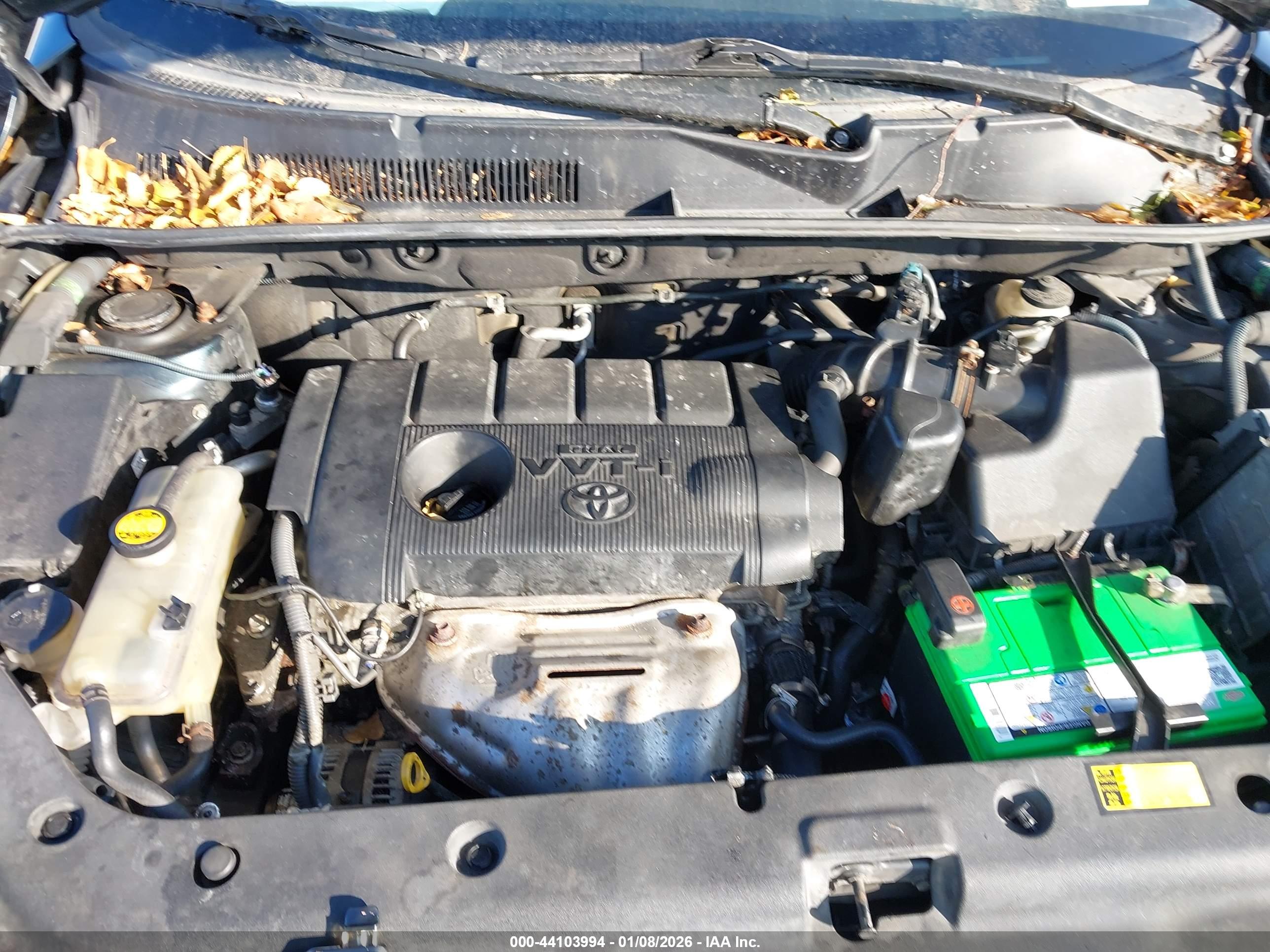 TOYOTA RAV4 image 10