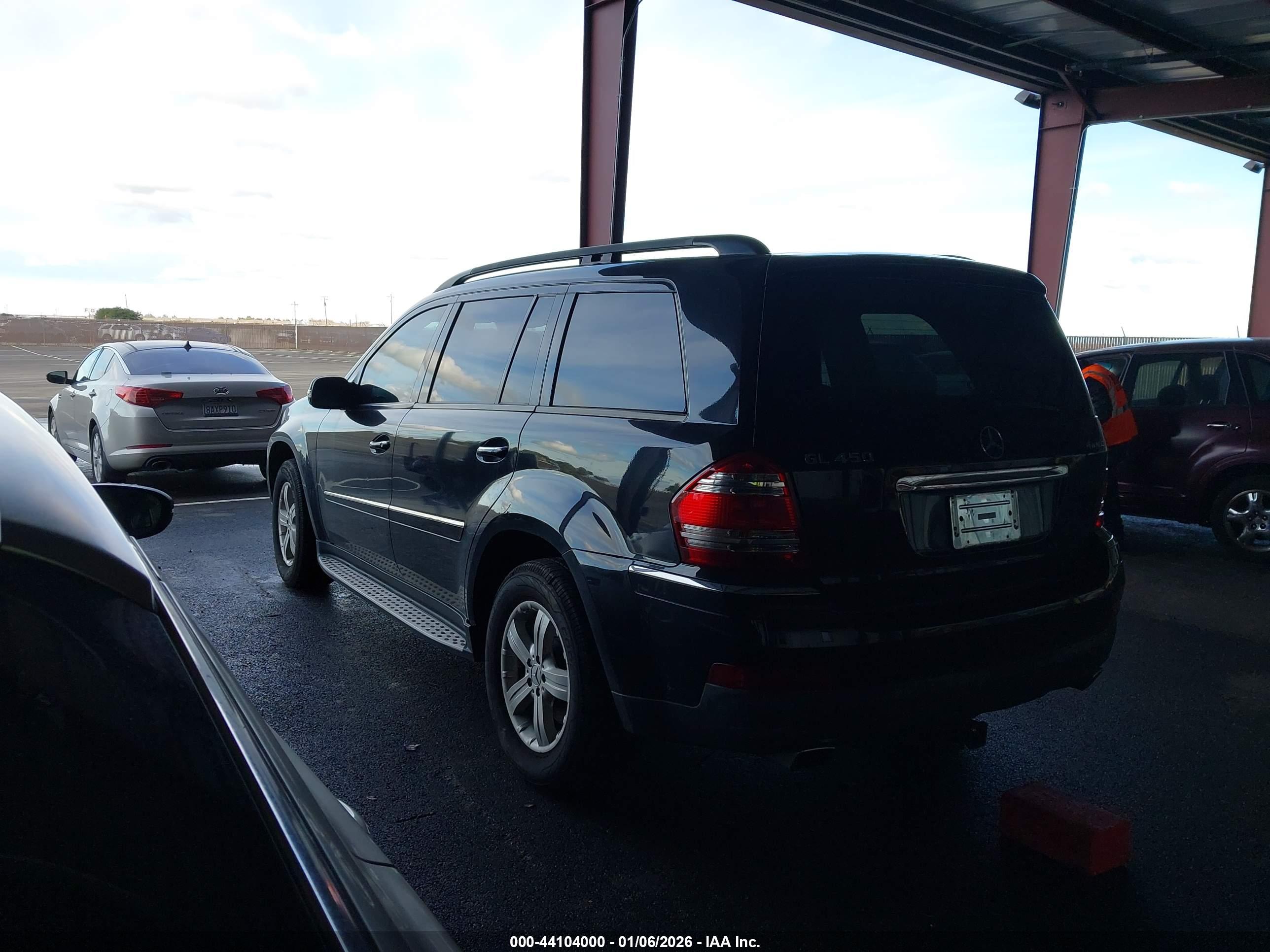 MERCEDES-BENZ GL image 3