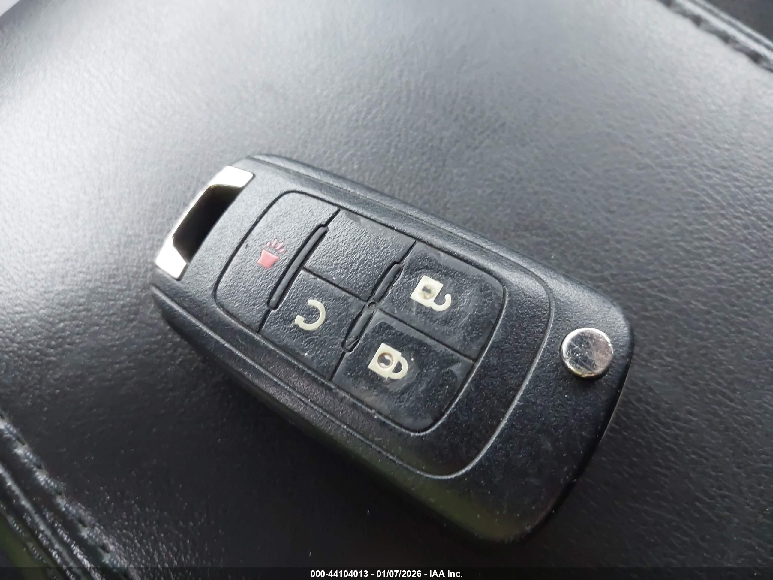 CHEVROLET EQUINOX image 11