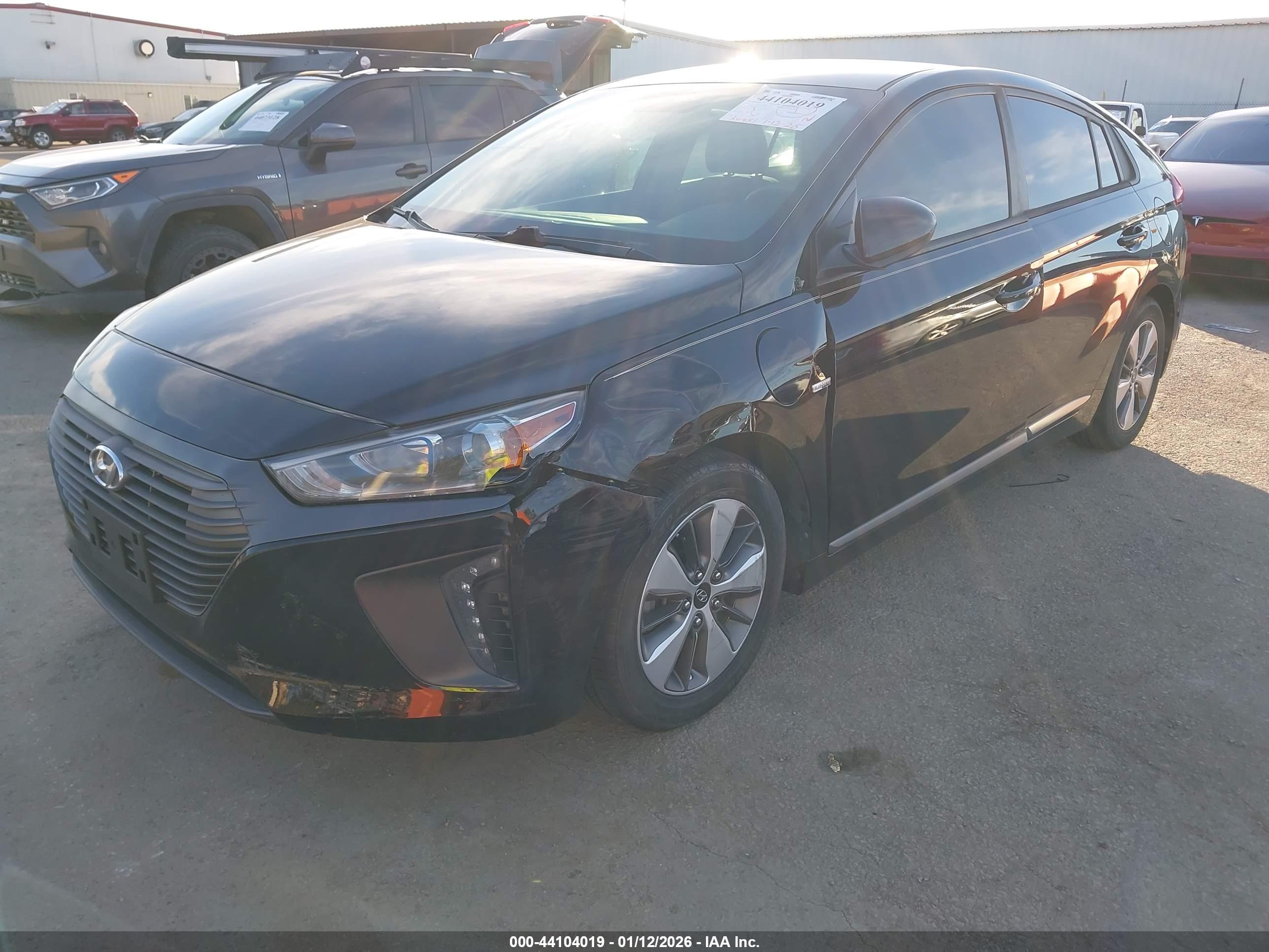 HYUNDAI IONIQ image 6