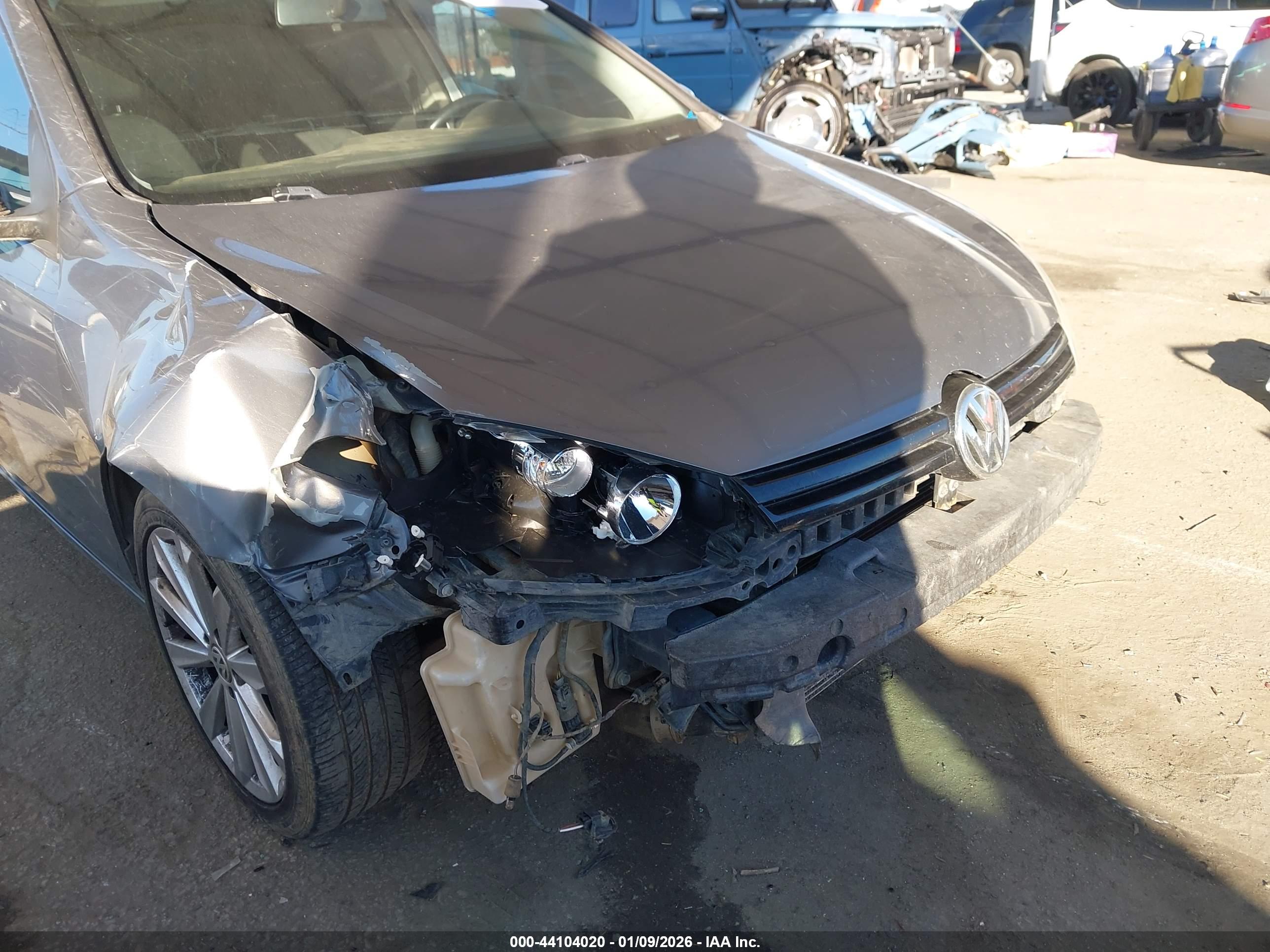 VOLKSWAGEN GOLF image 6