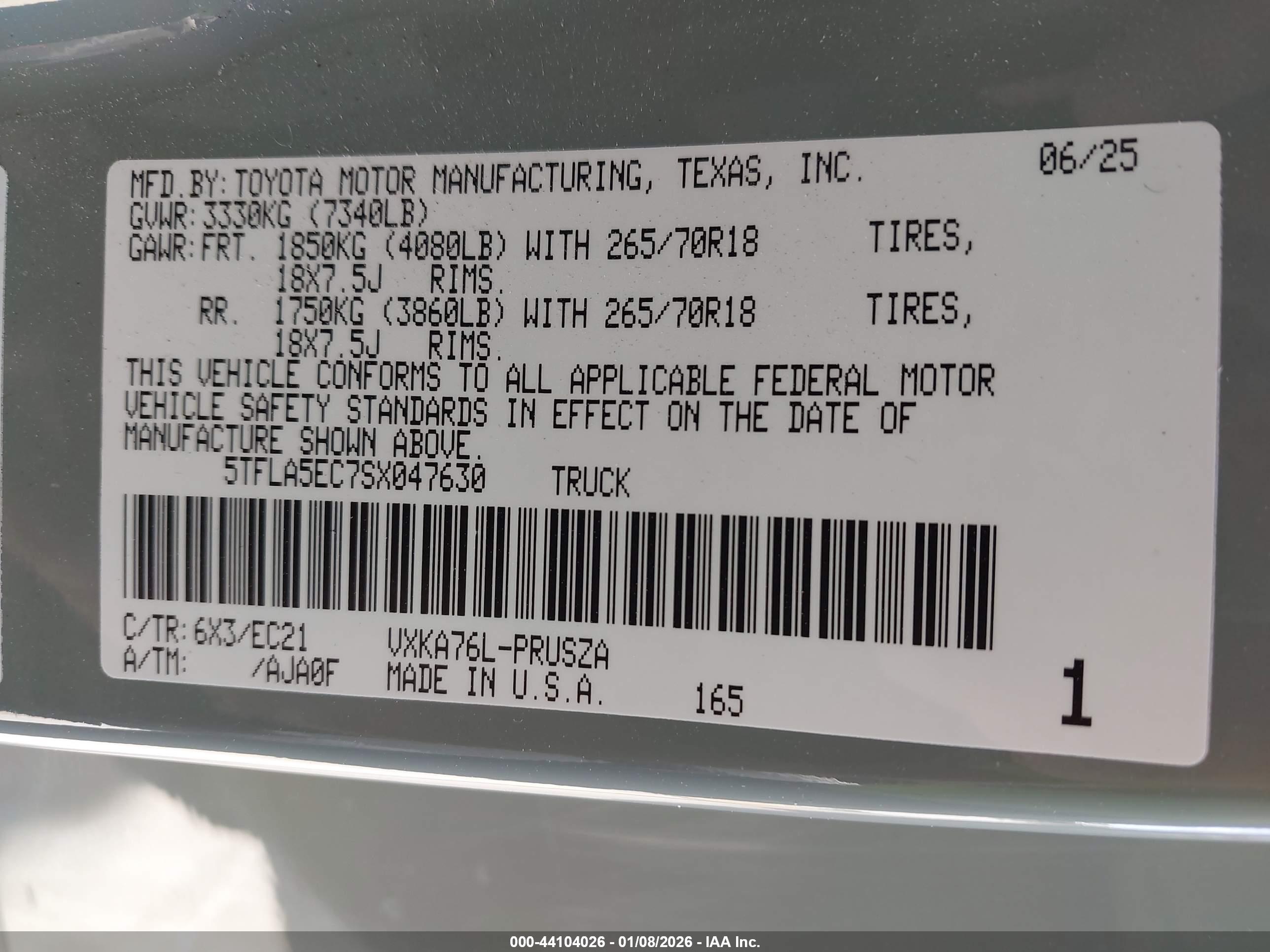TOYOTA TUNDRA image 9