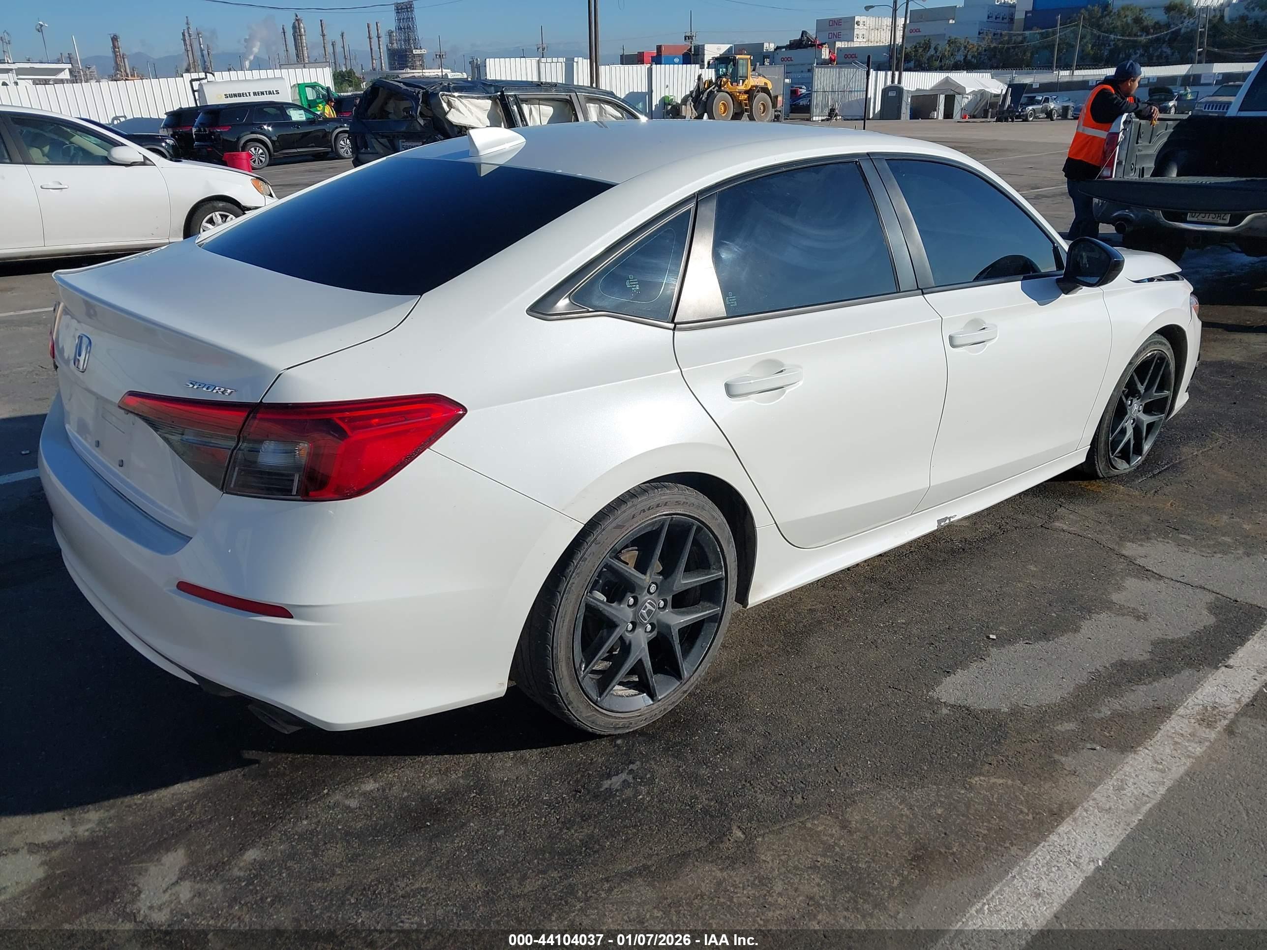 HONDA CIVIC image 4