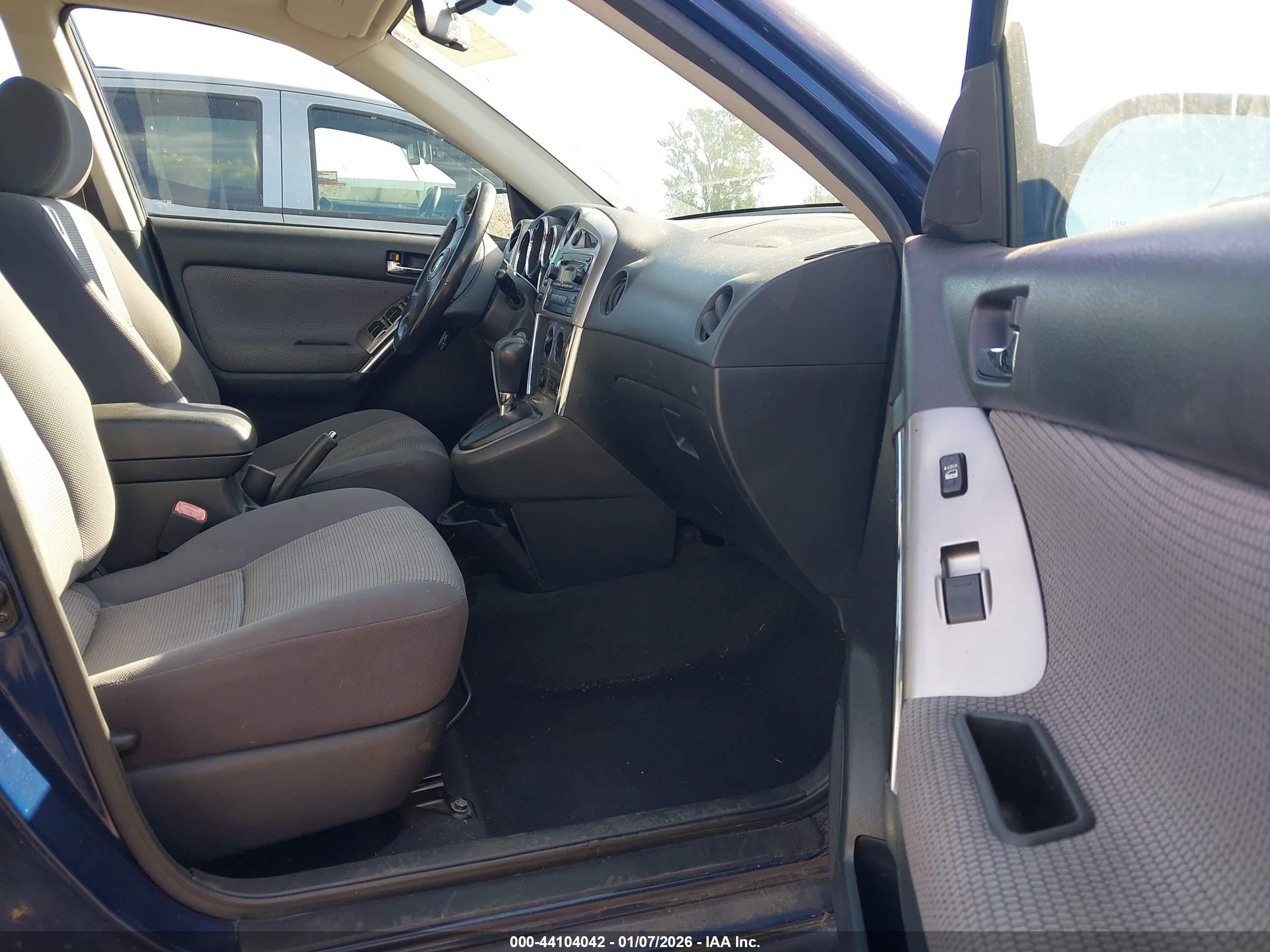 TOYOTA MATRIX image 5