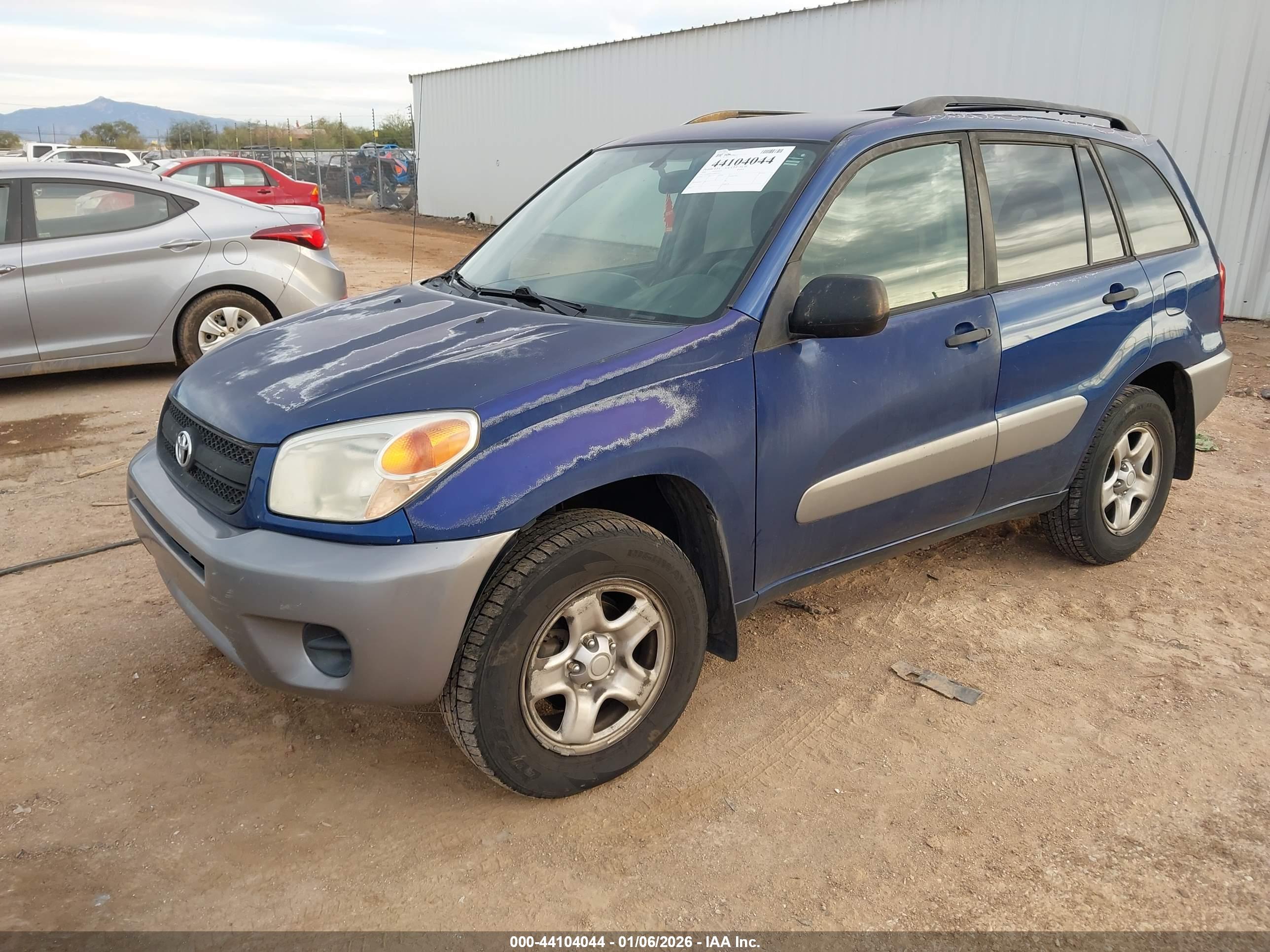 TOYOTA RAV4 image 2