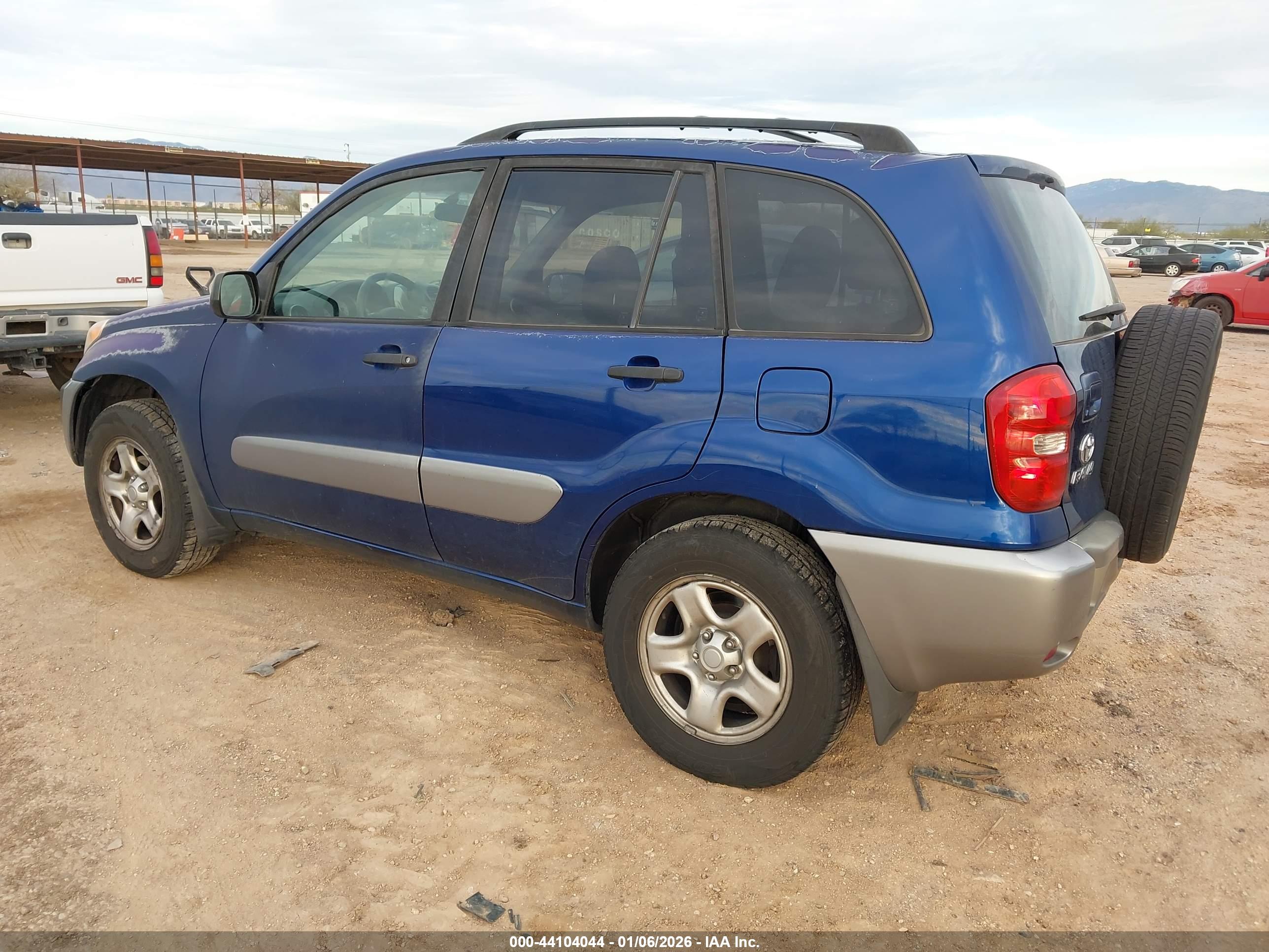 TOYOTA RAV4 image 3