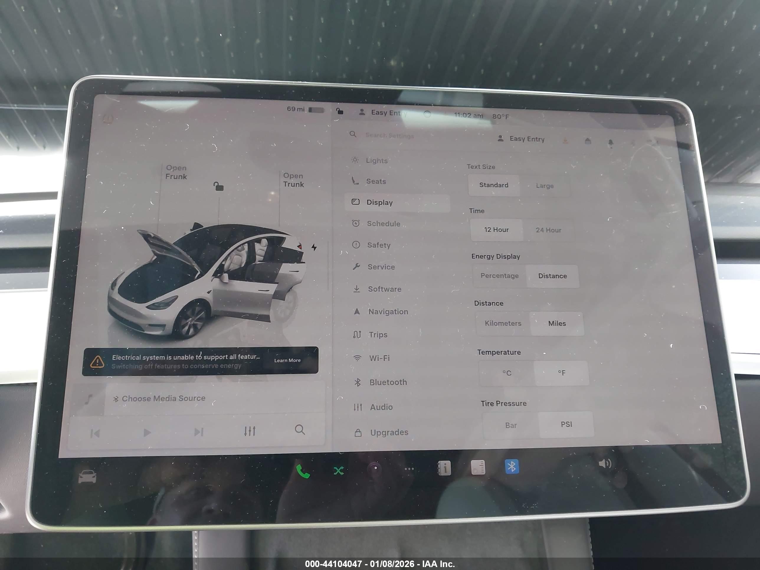 TESLA MODEL image 7