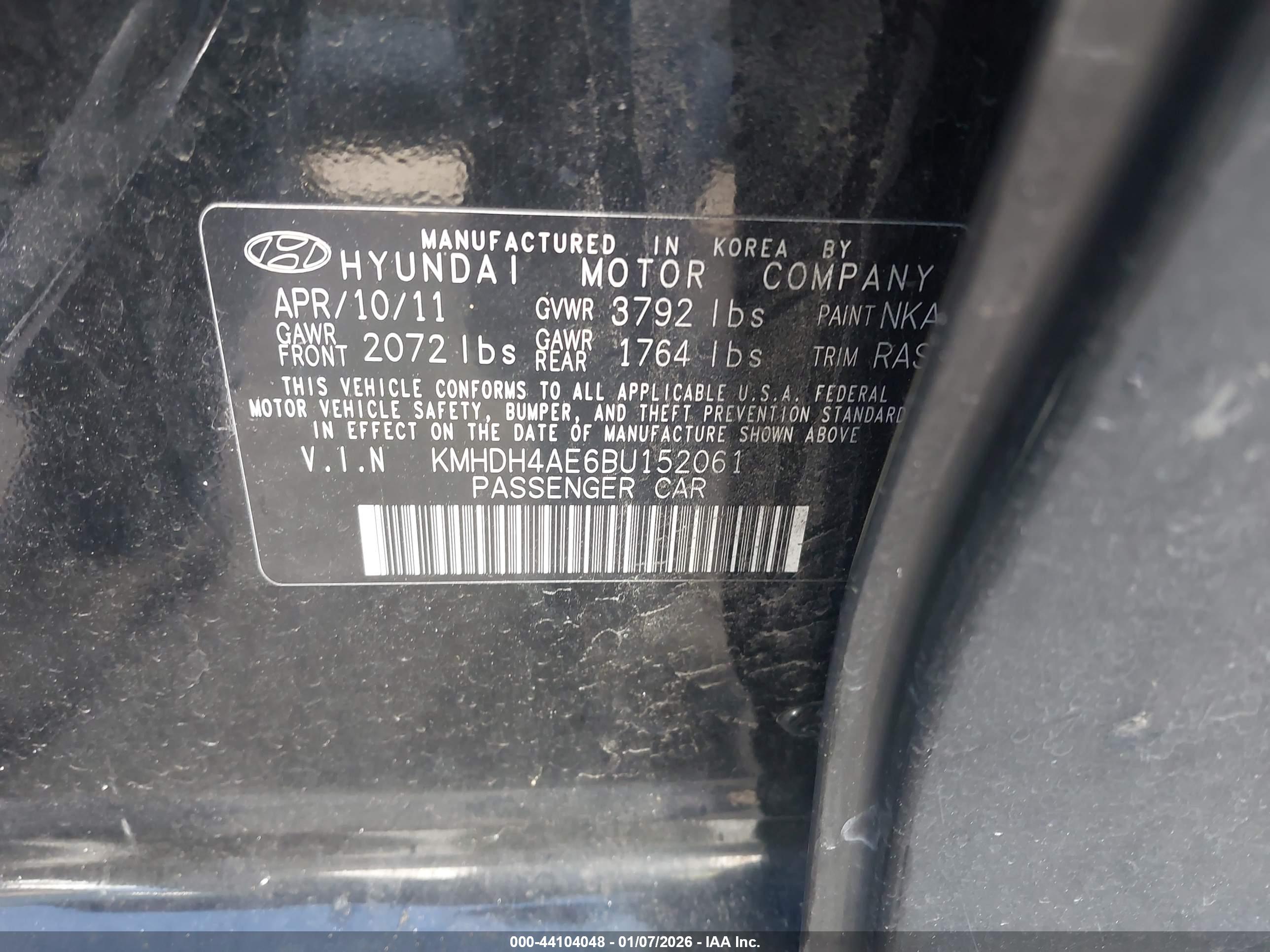 HYUNDAI ELANTRA image 9