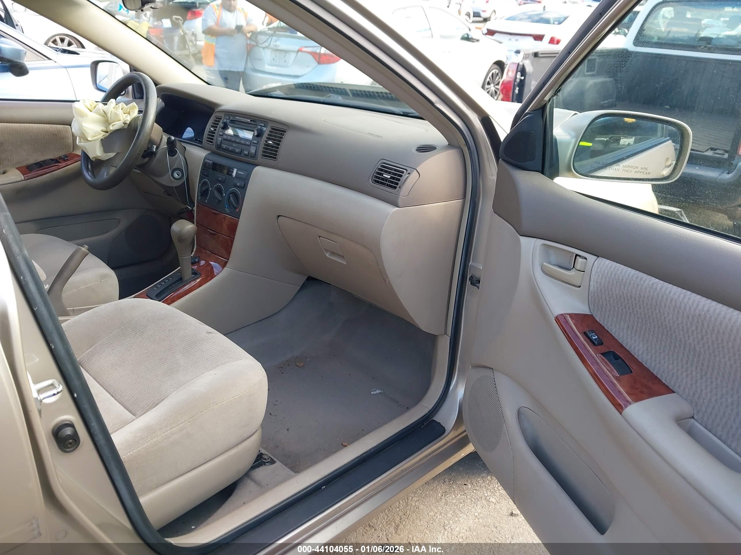 TOYOTA COROLLA image 5