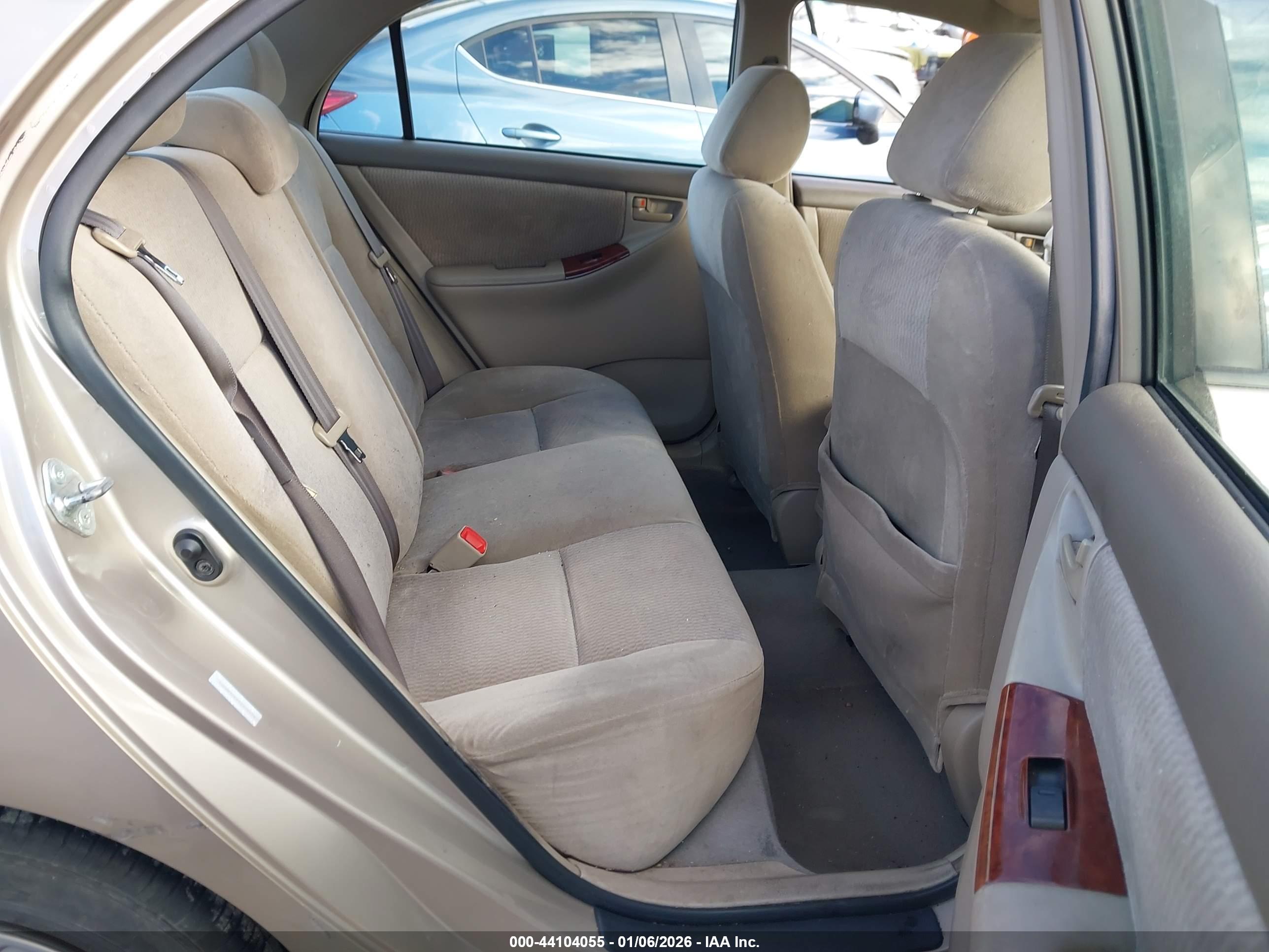 TOYOTA COROLLA image 8