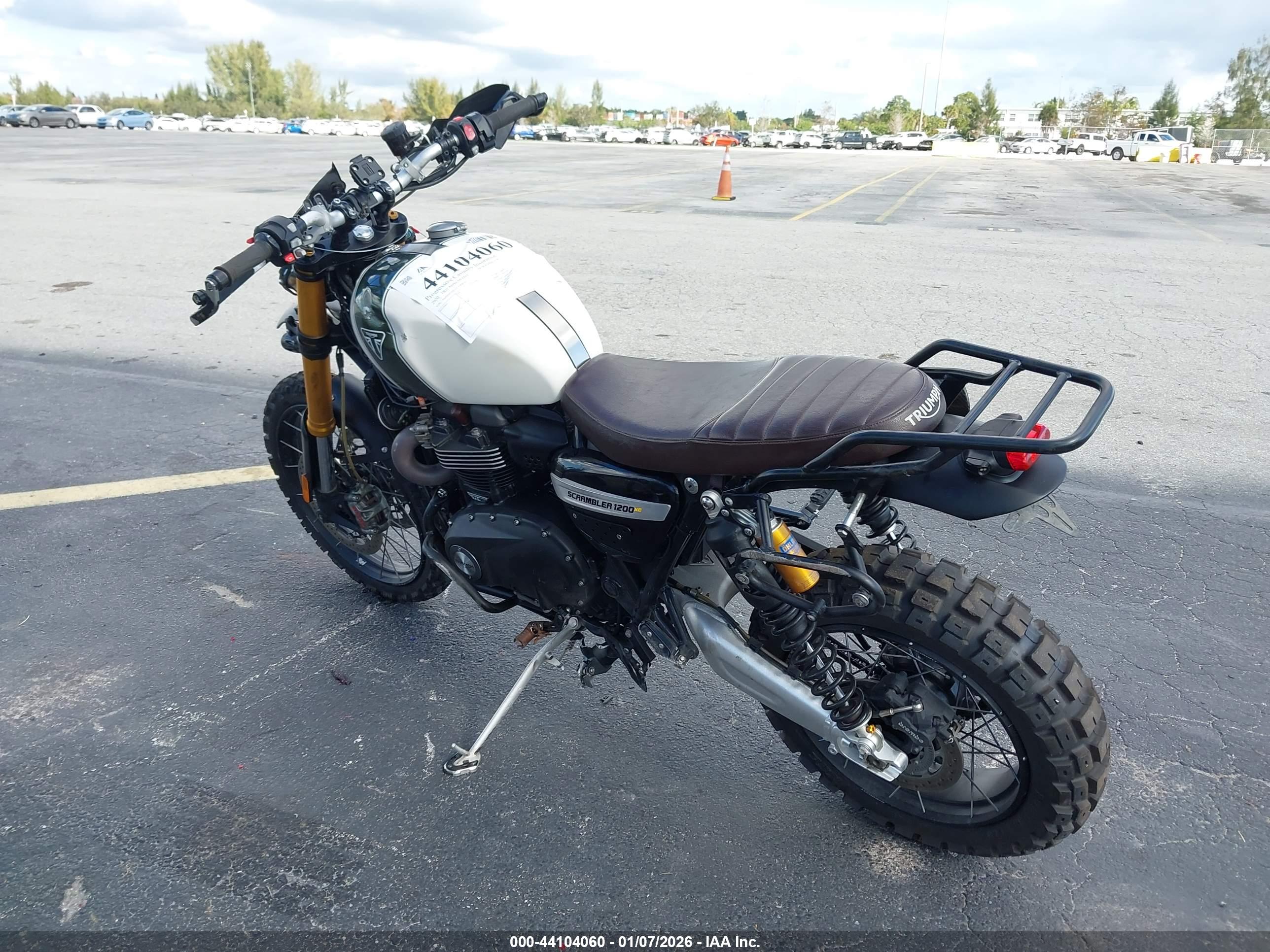 TRIUMPH MOTORCYCLE image 3