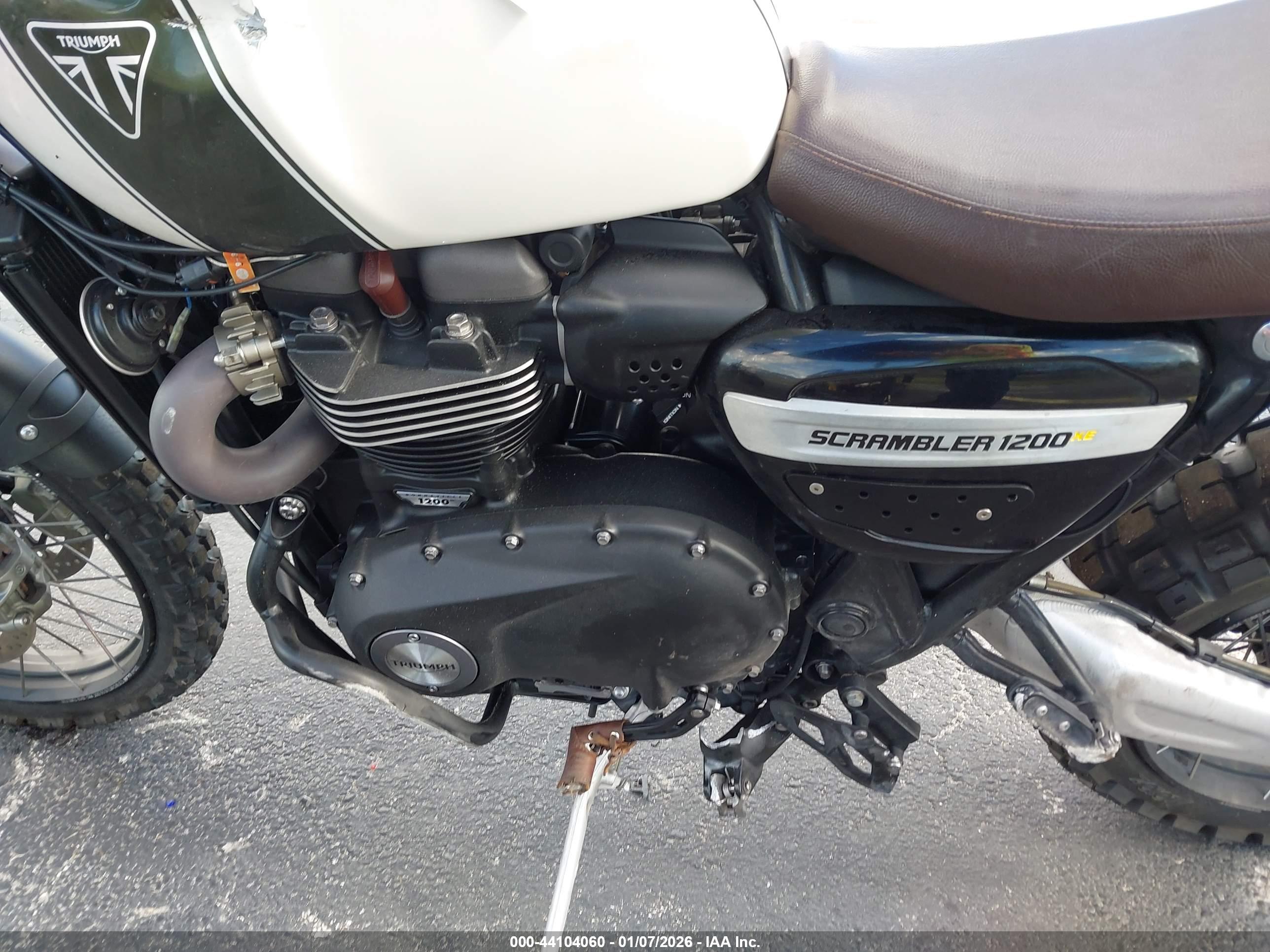 TRIUMPH MOTORCYCLE image 9