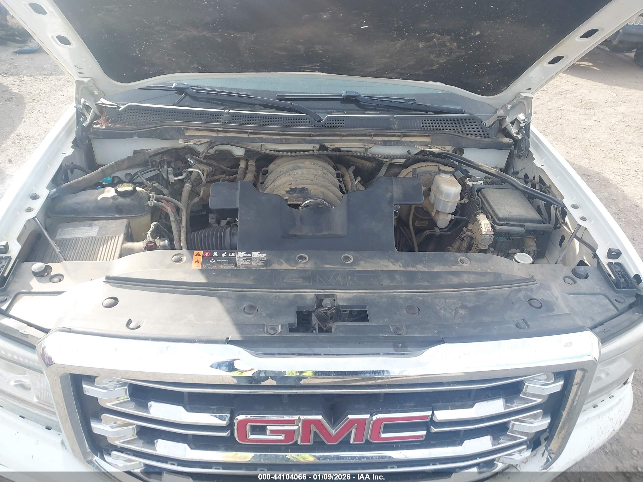 GMC SIERRA image 10