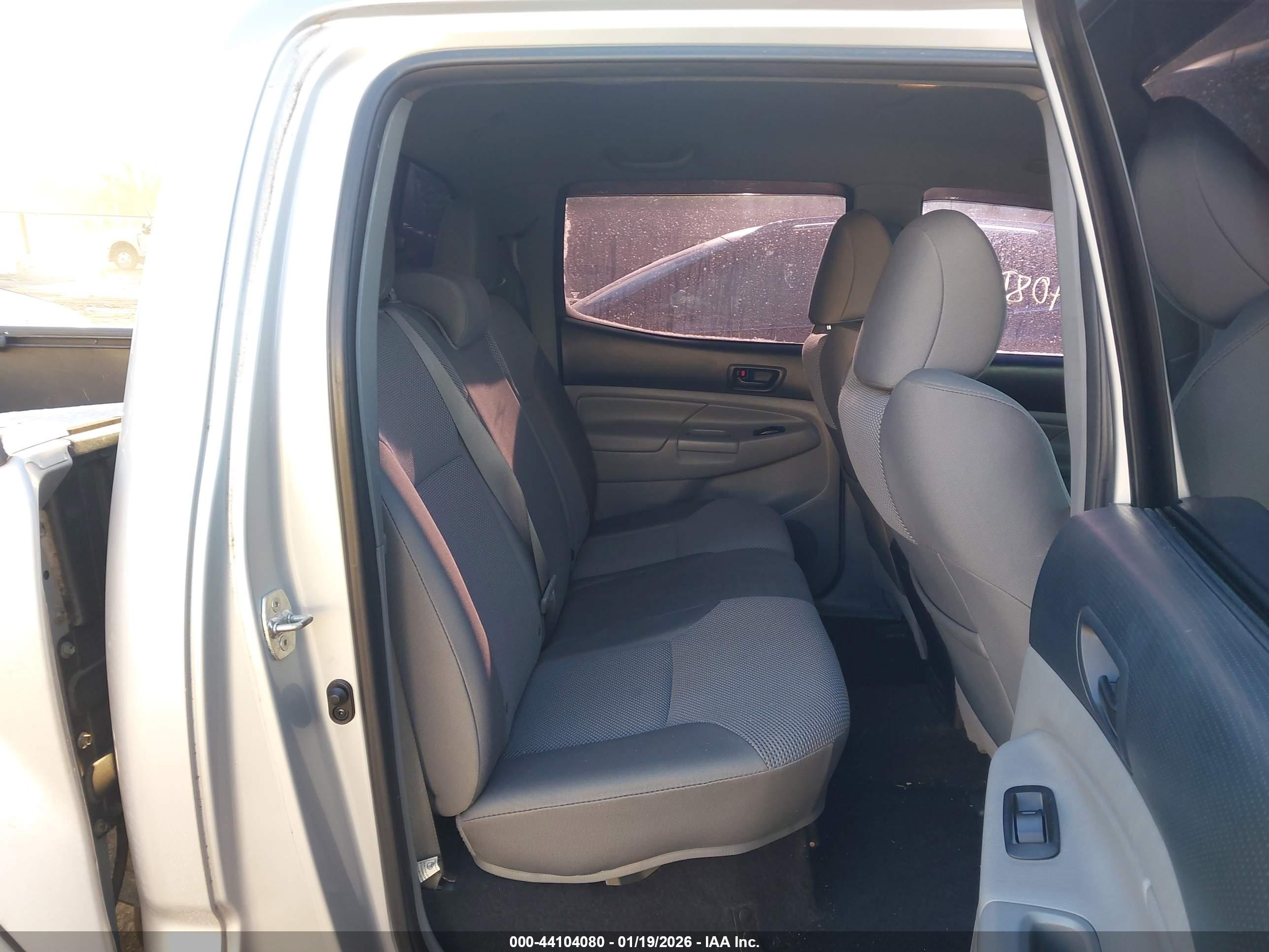 TOYOTA TACOMA image 8