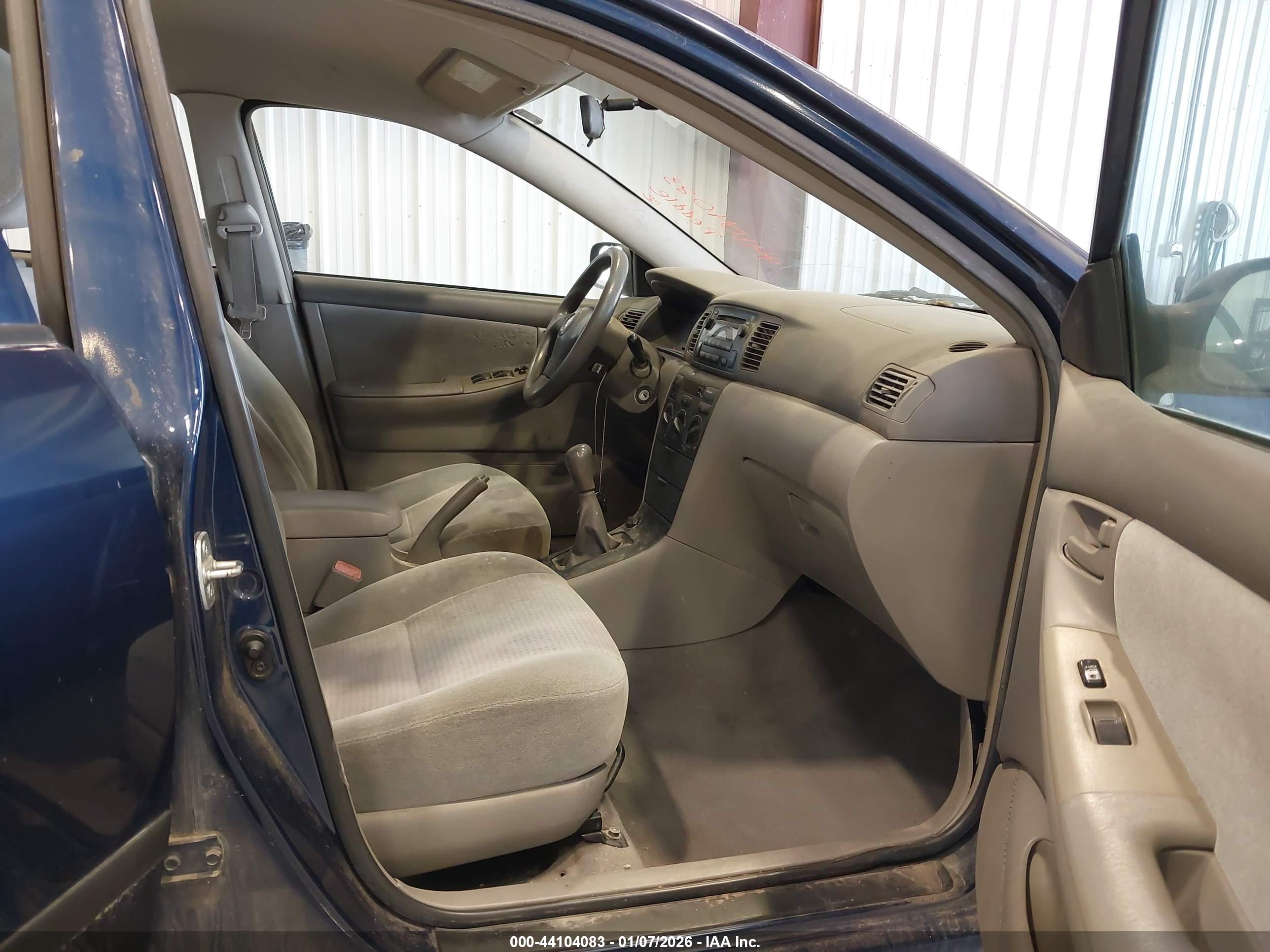 TOYOTA COROLLA image 5