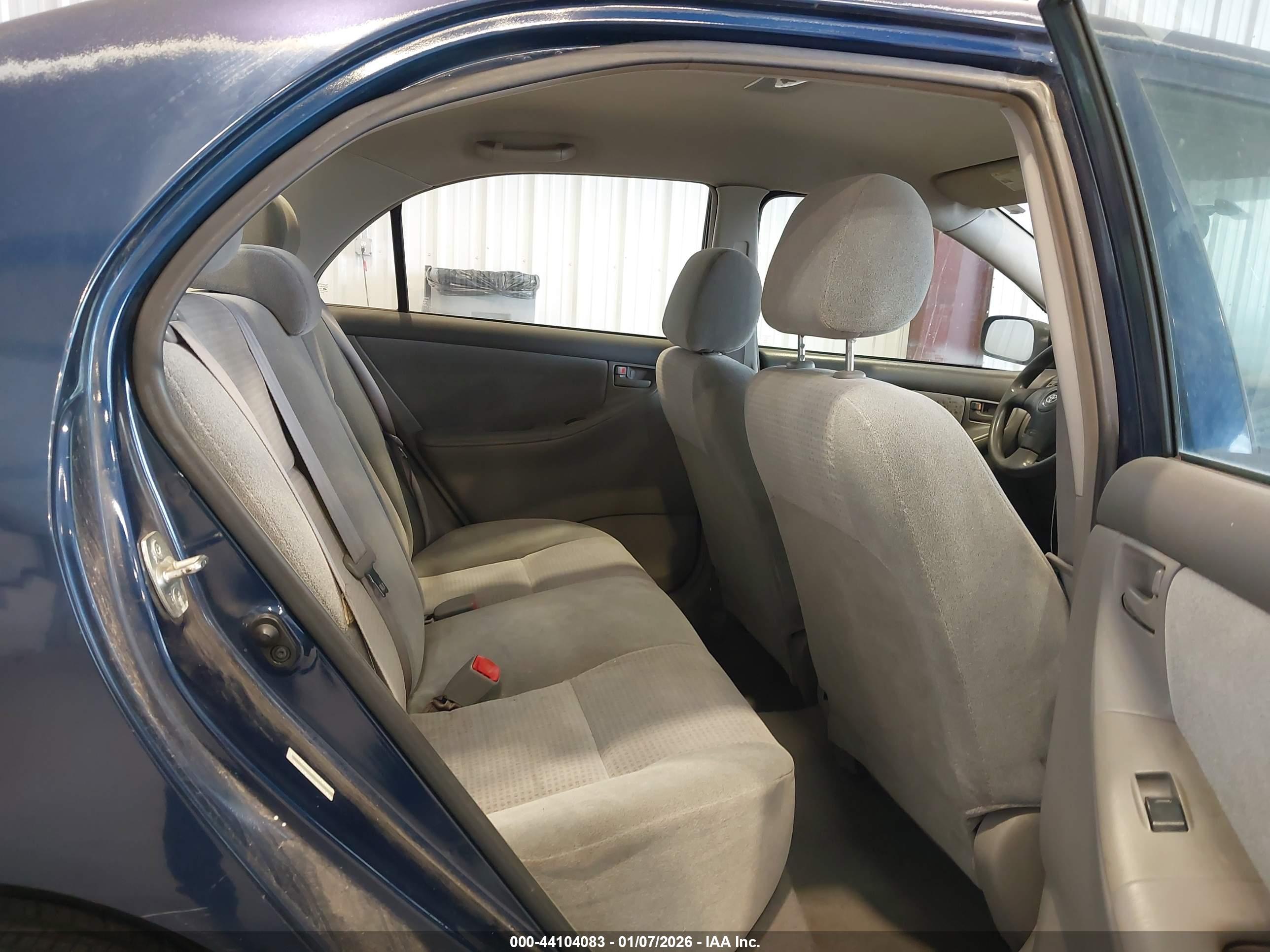 TOYOTA COROLLA image 8