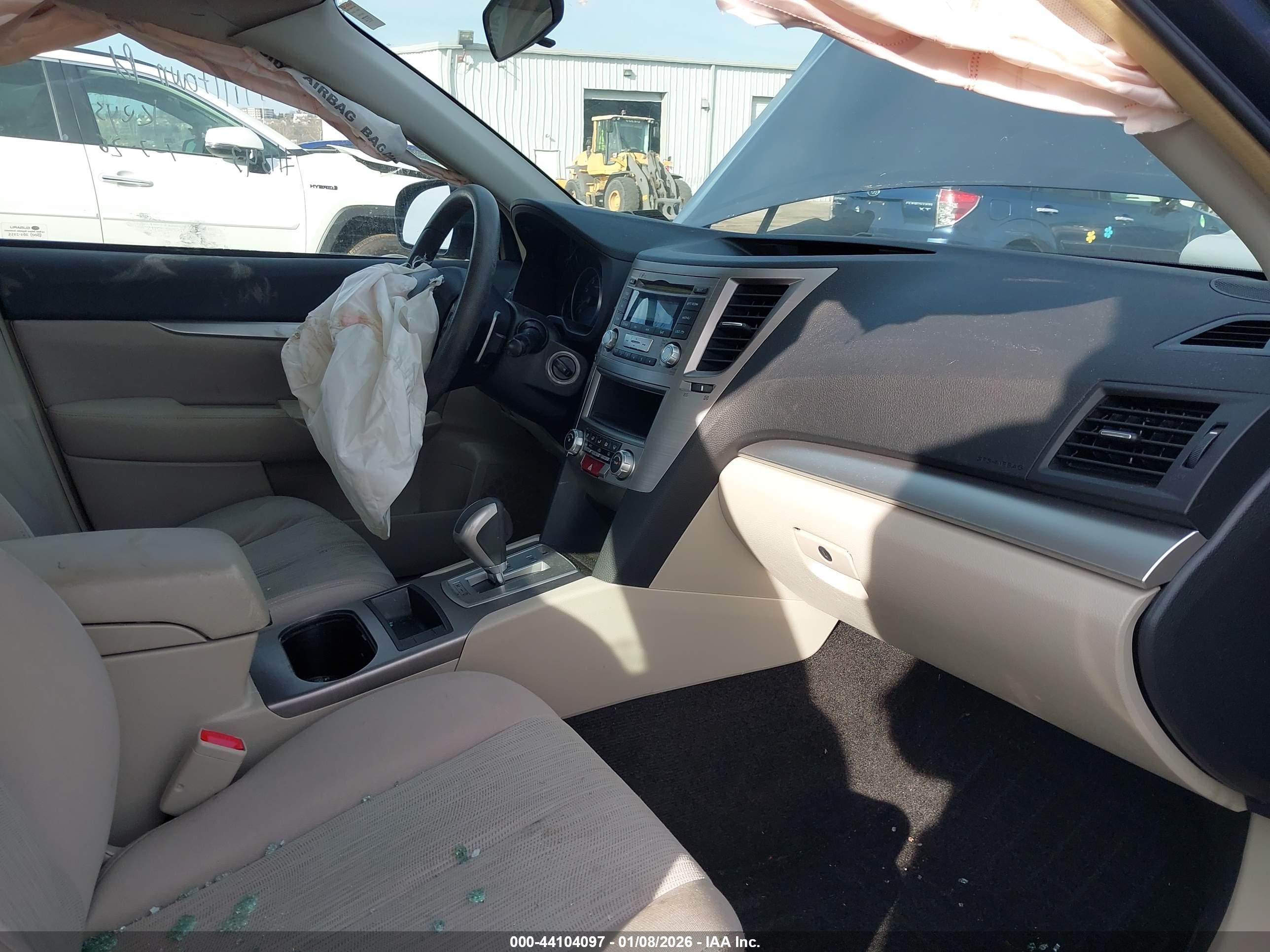 SUBARU LEGACY image 5